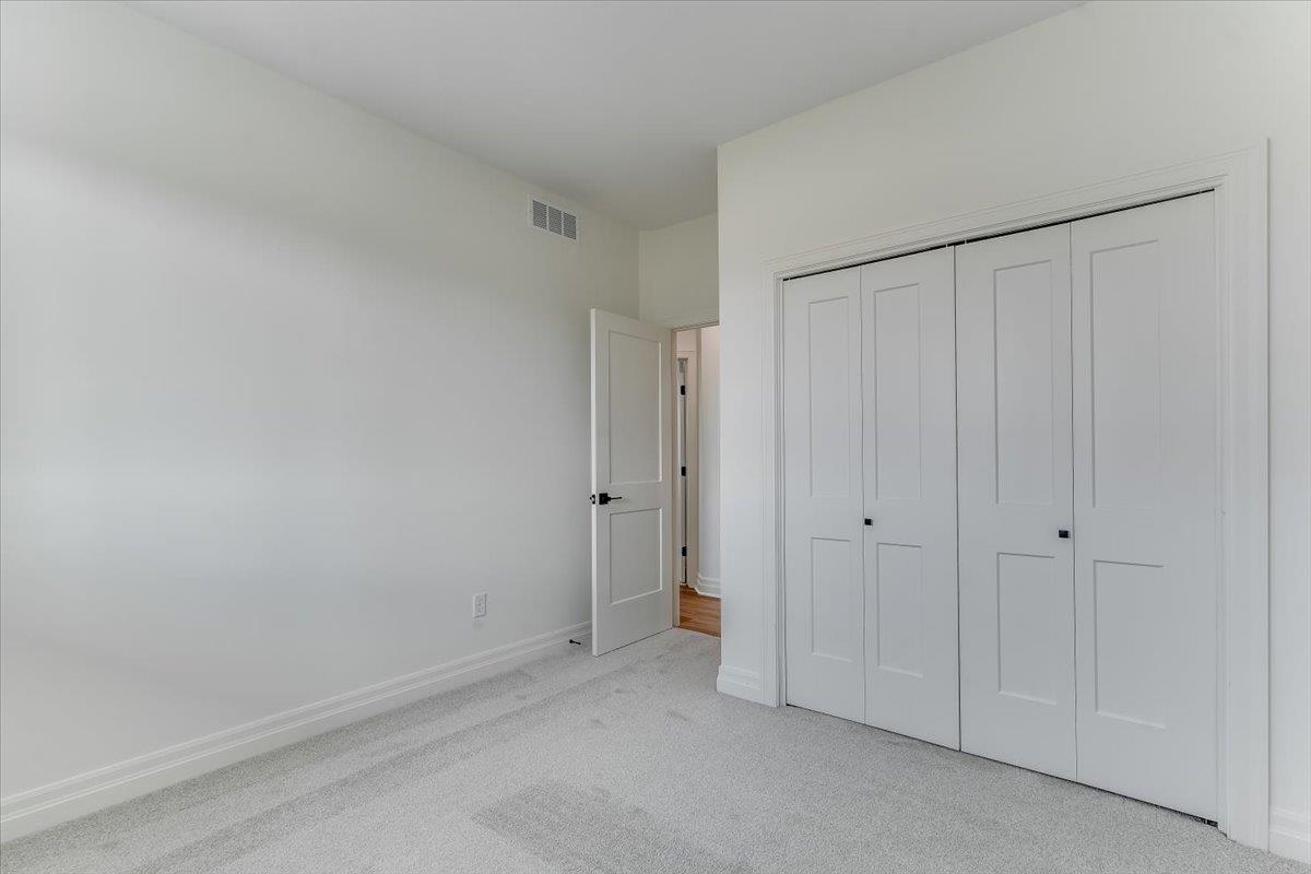 3545 S Linden Ct Property Photo 24