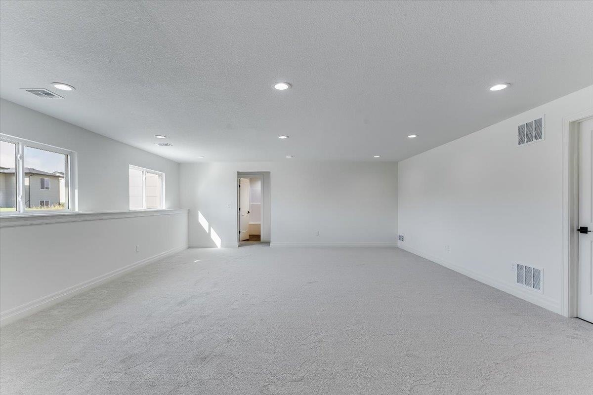 3545 S Linden Ct Property Photo 28