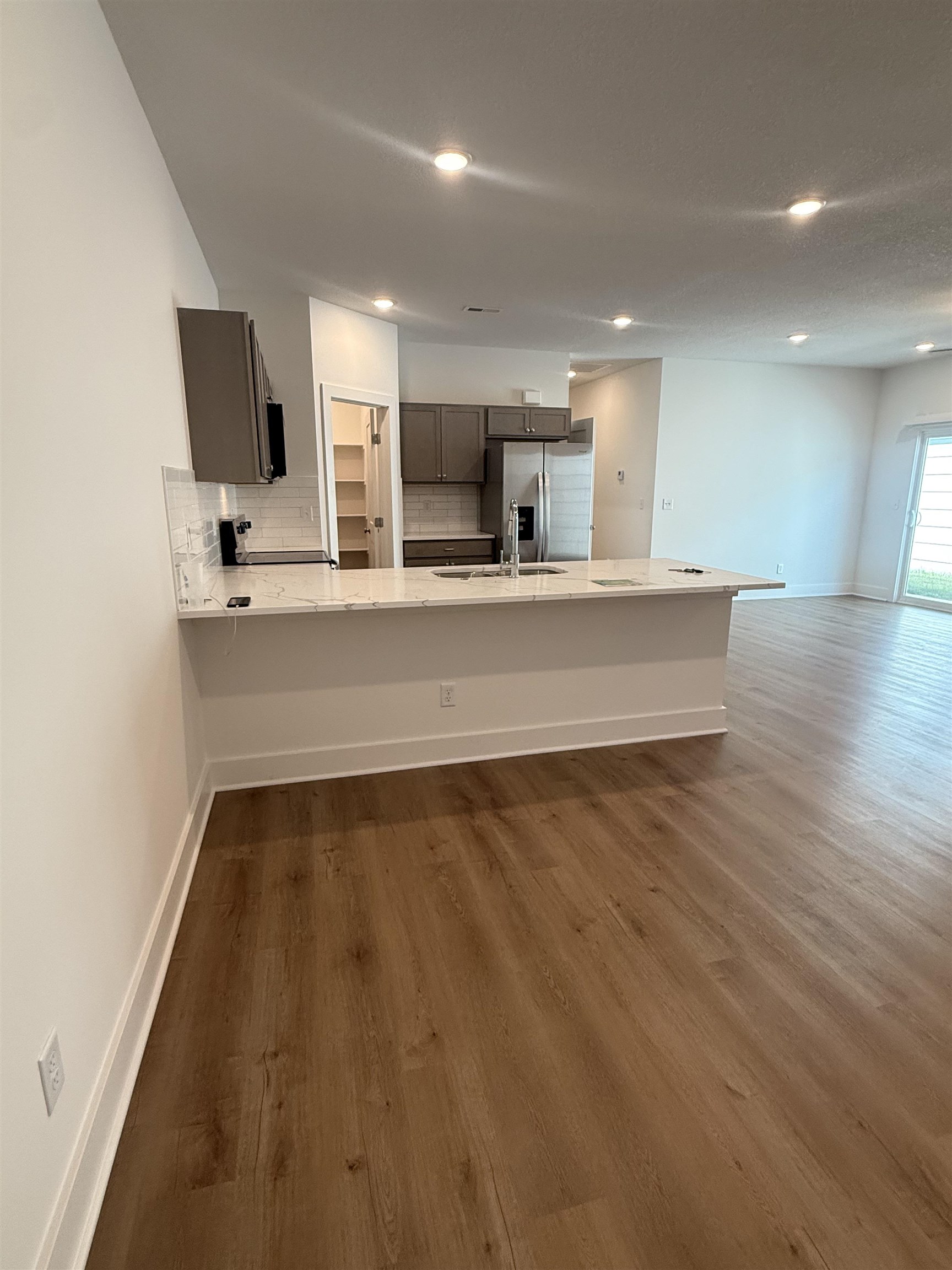 12626-12628 W Northstar Property Photo 4