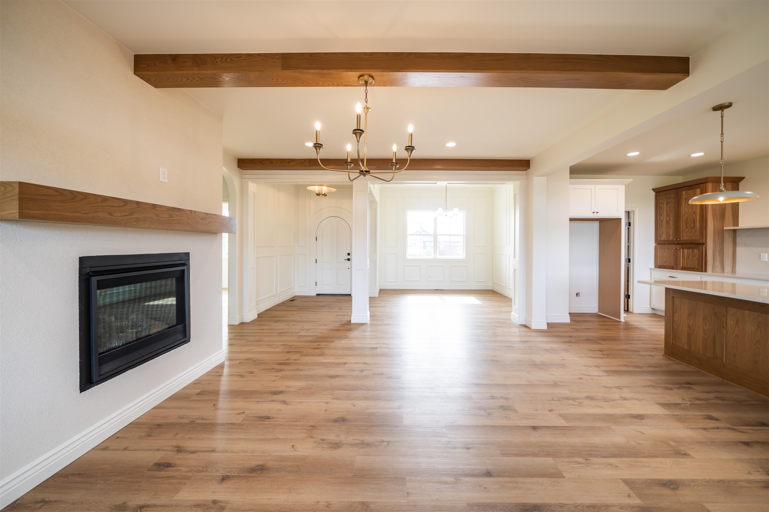 2013 N Clearstone St Property Photo 8