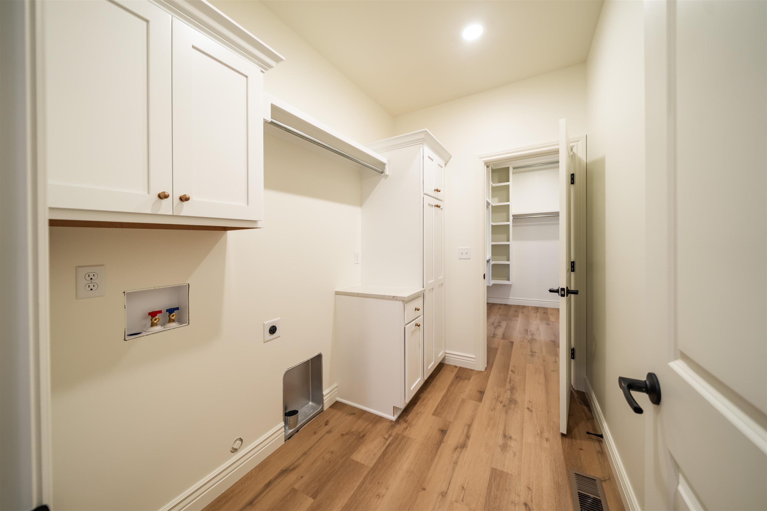 2013 N Clearstone St Property Photo 22