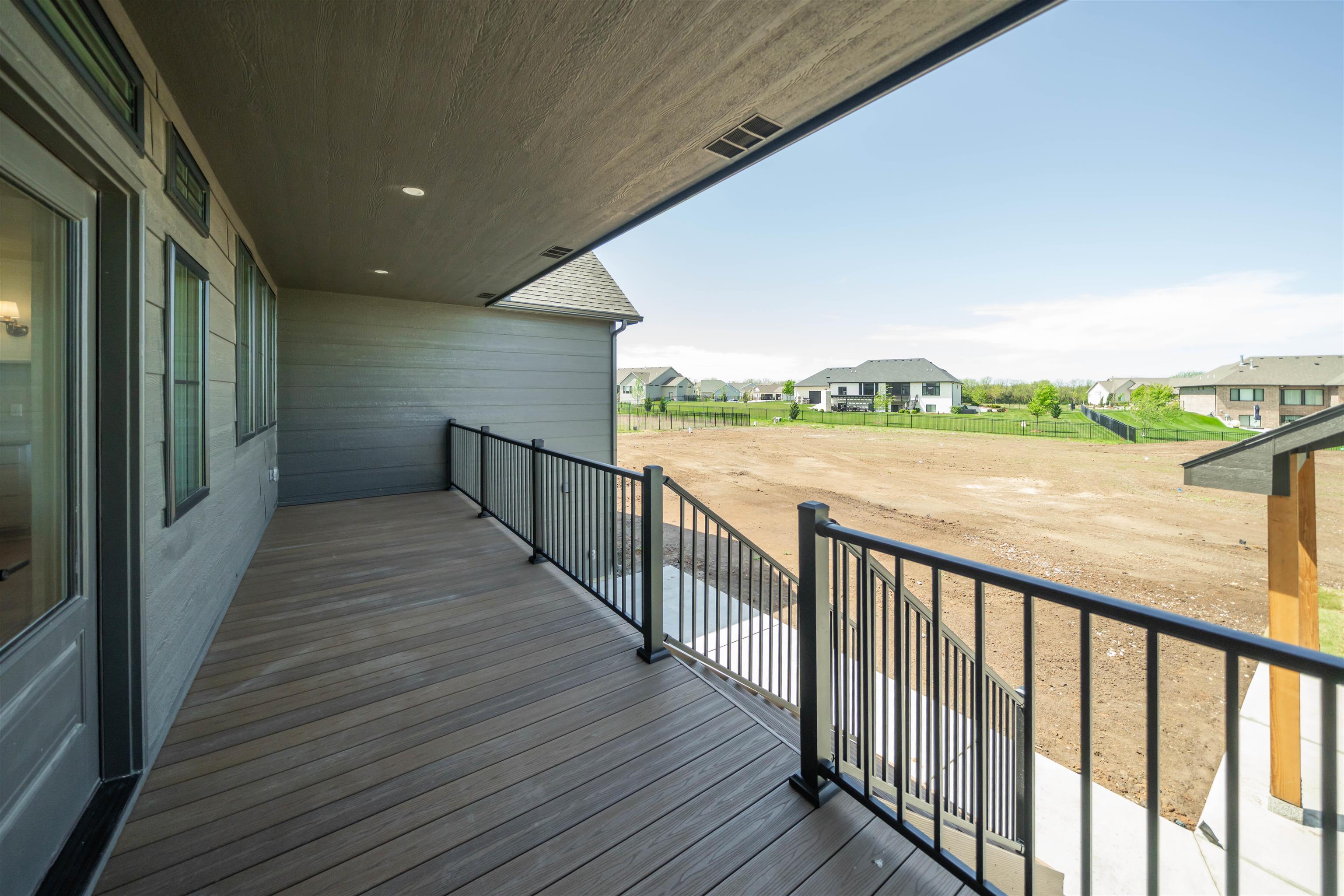 2013 N Clearstone St Property Photo 33