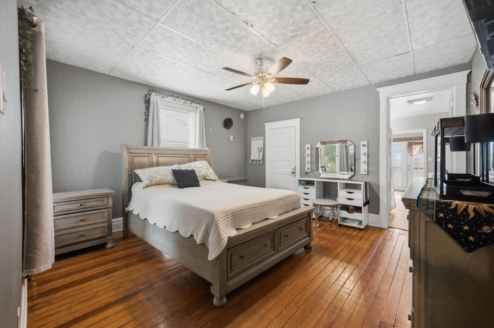 805 N C St Property Photo 5
