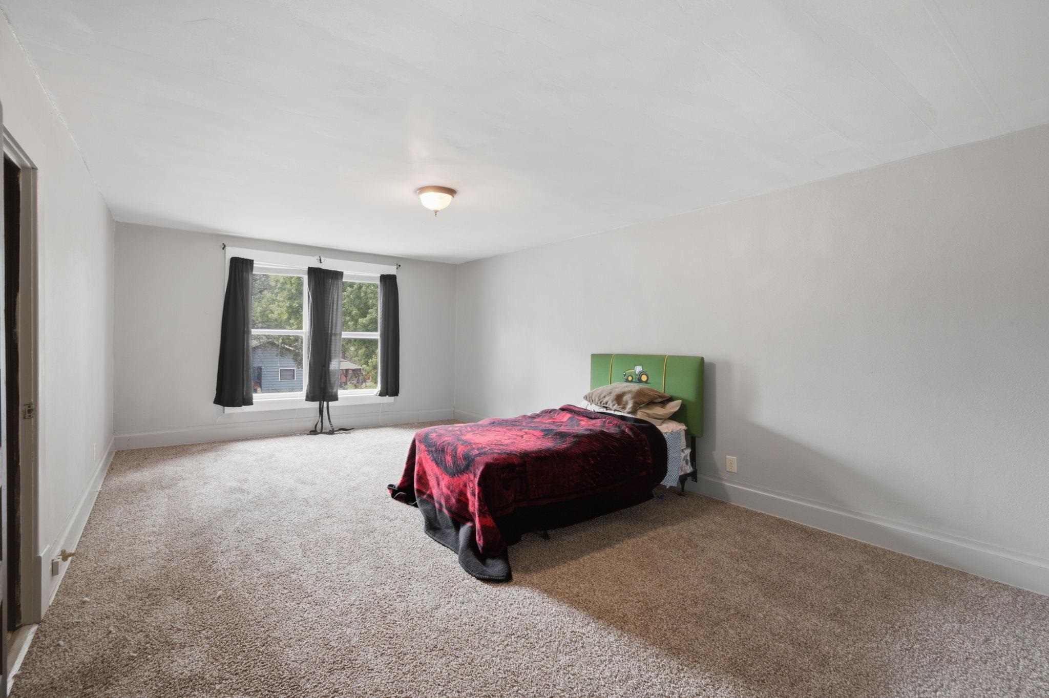 805 N C St Property Photo 8
