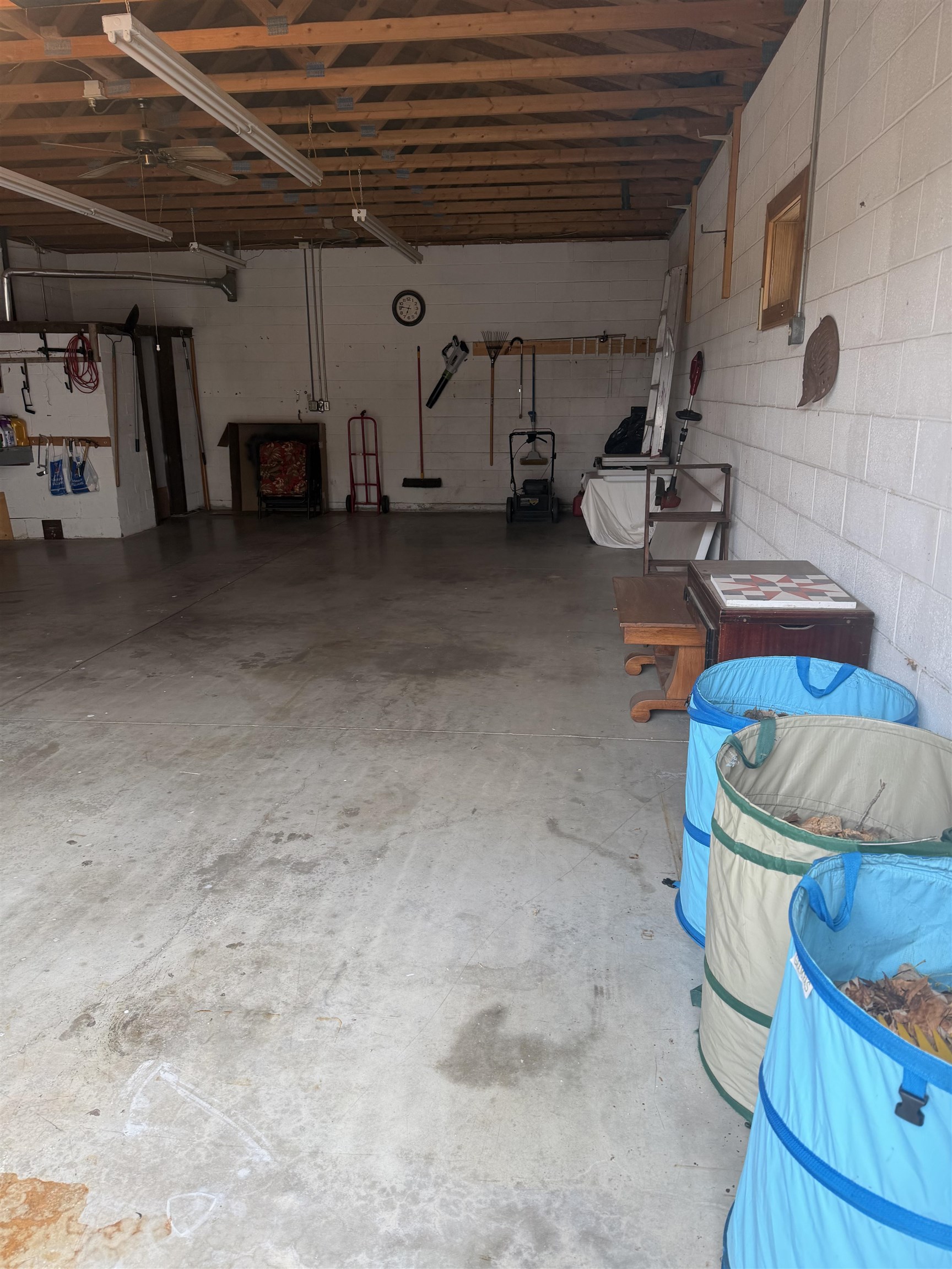 1404 W Towanda Property Photo 24