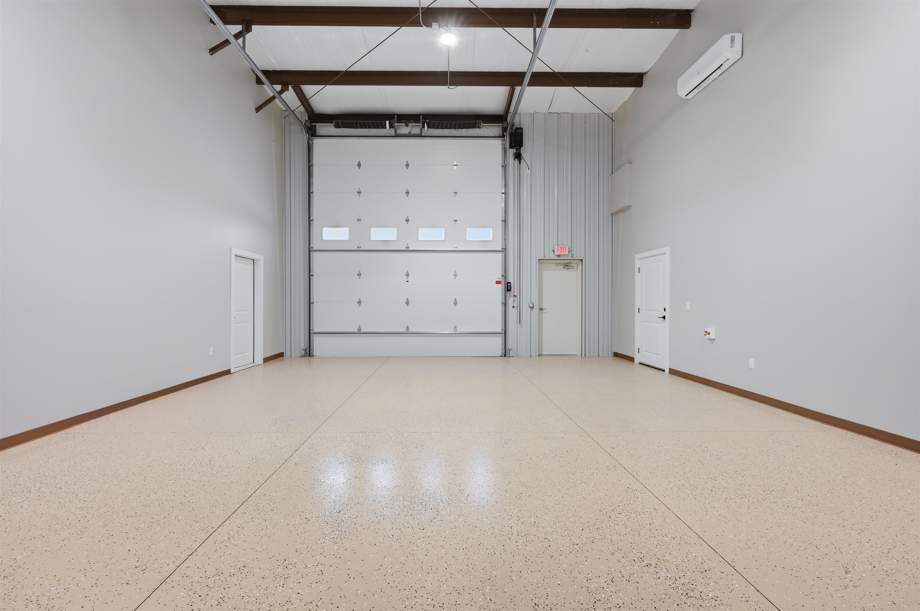 4659 S Rock Rd Property Photo 11