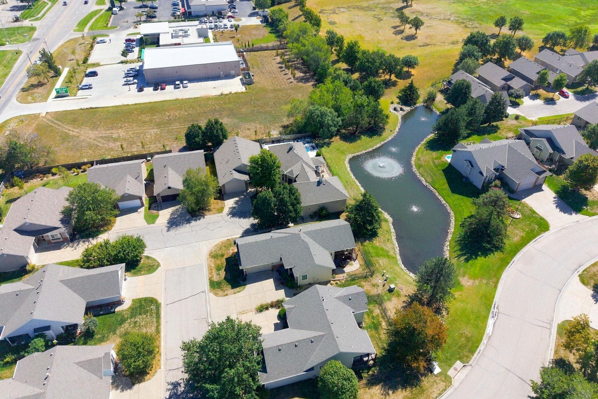 318 S Nineiron Property Photo 4