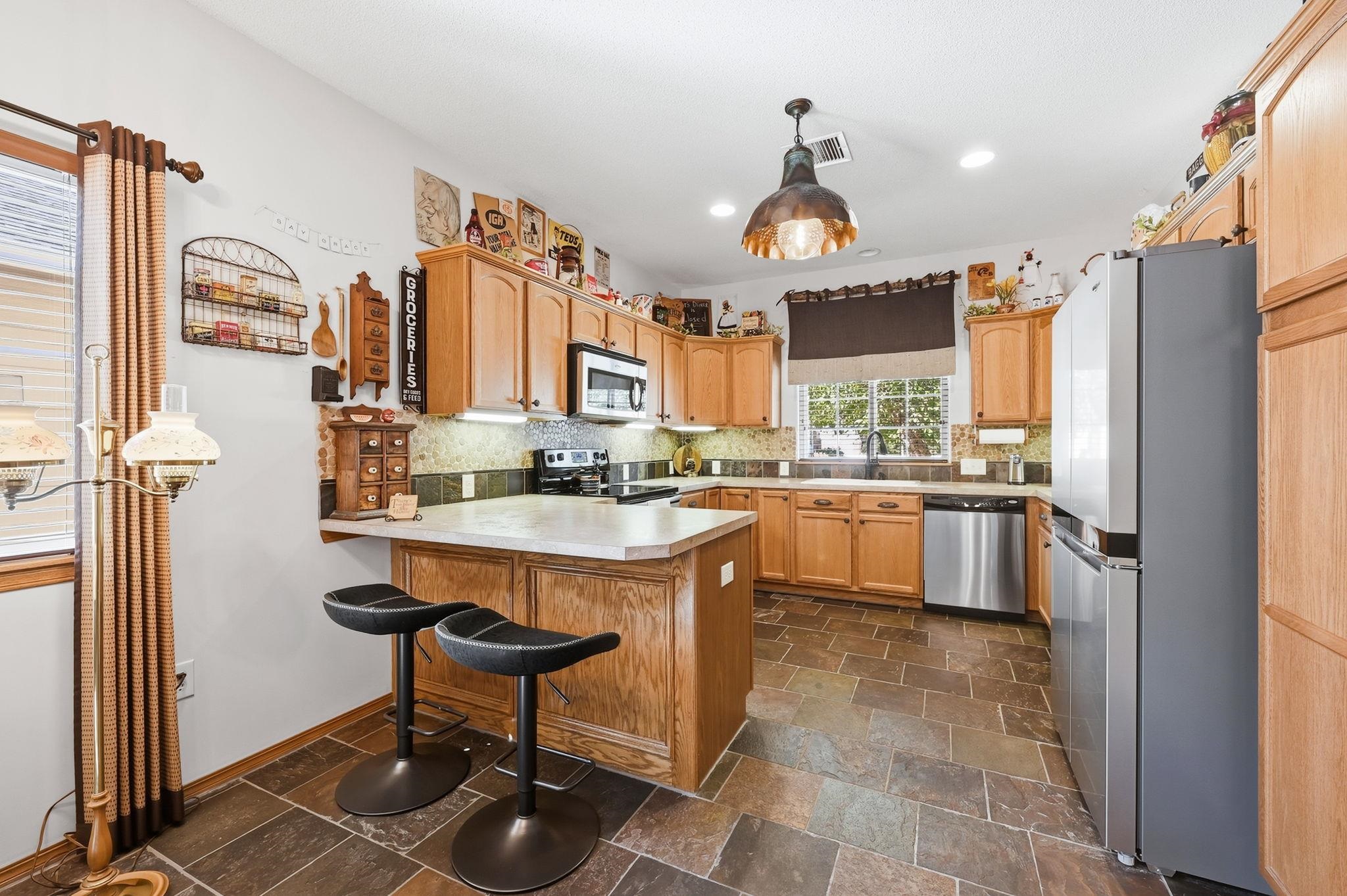 318 S Nineiron Property Photo 10
