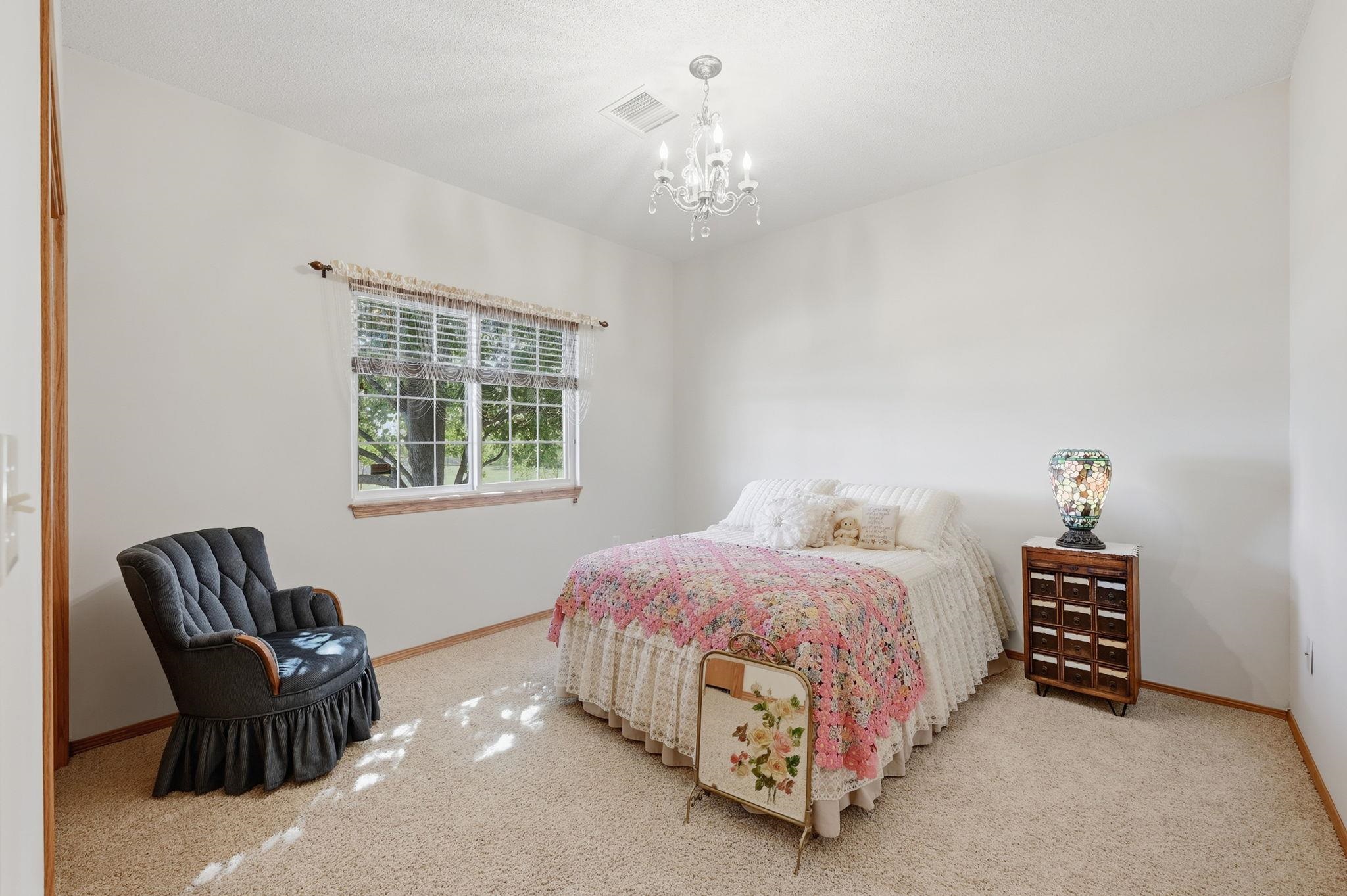 318 S Nineiron Property Photo 14