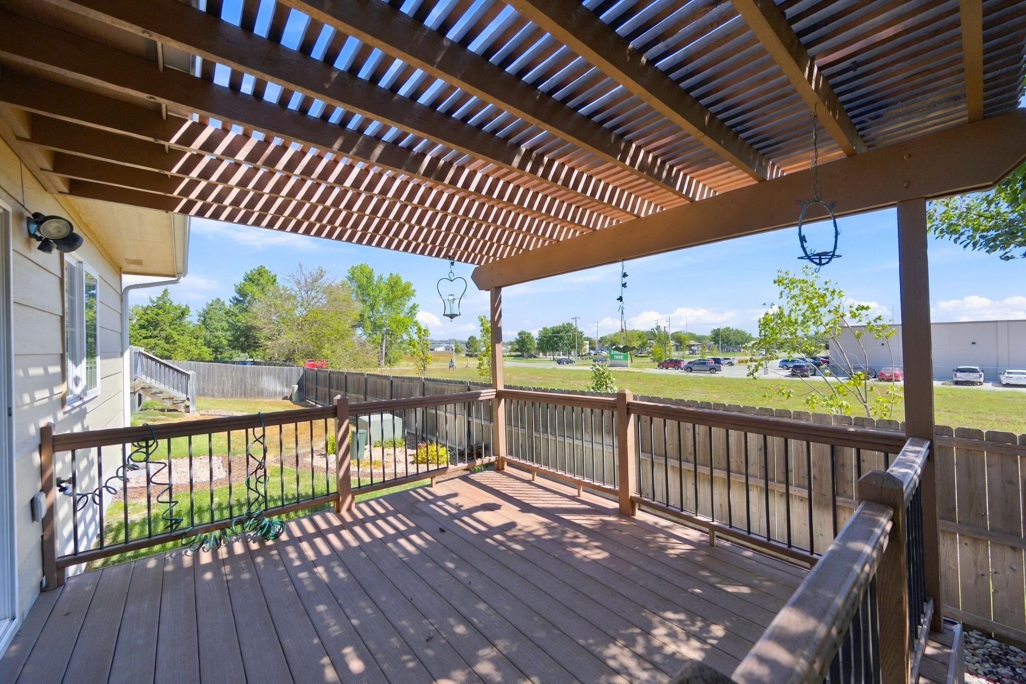 318 S Nineiron Property Photo 21