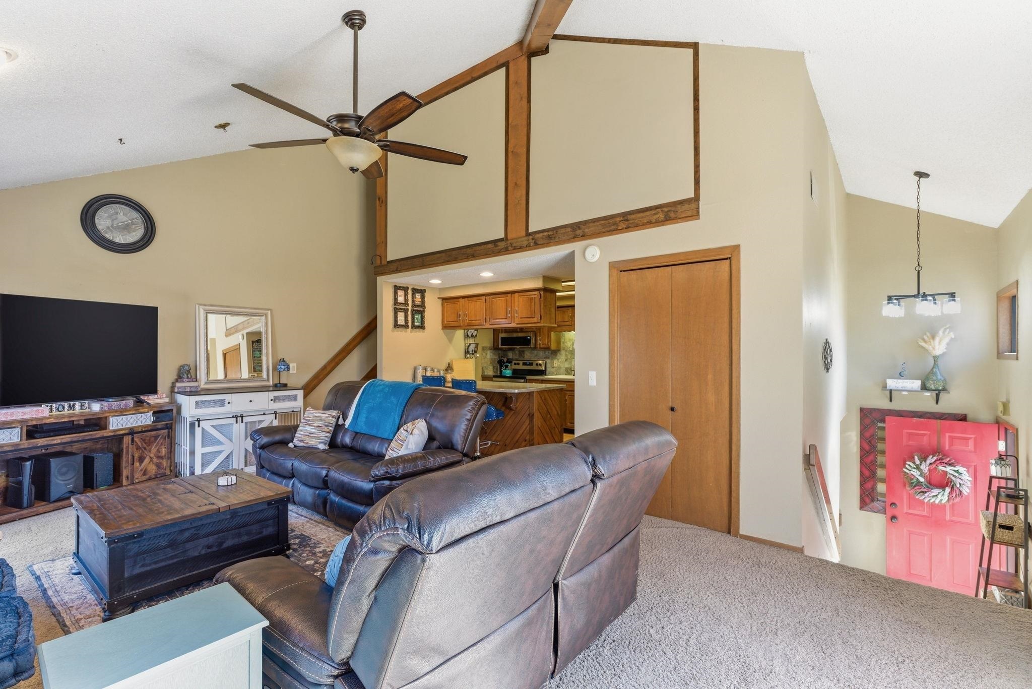 2421 S Yellowstone #2003 Property Photo 4
