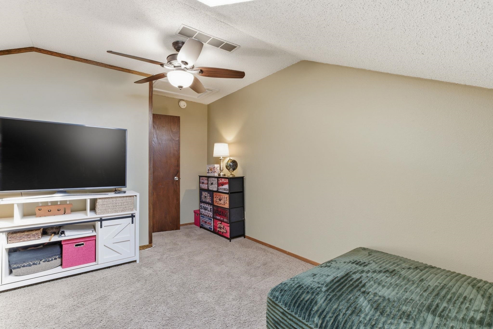 2421 S Yellowstone #2003 Property Photo 17
