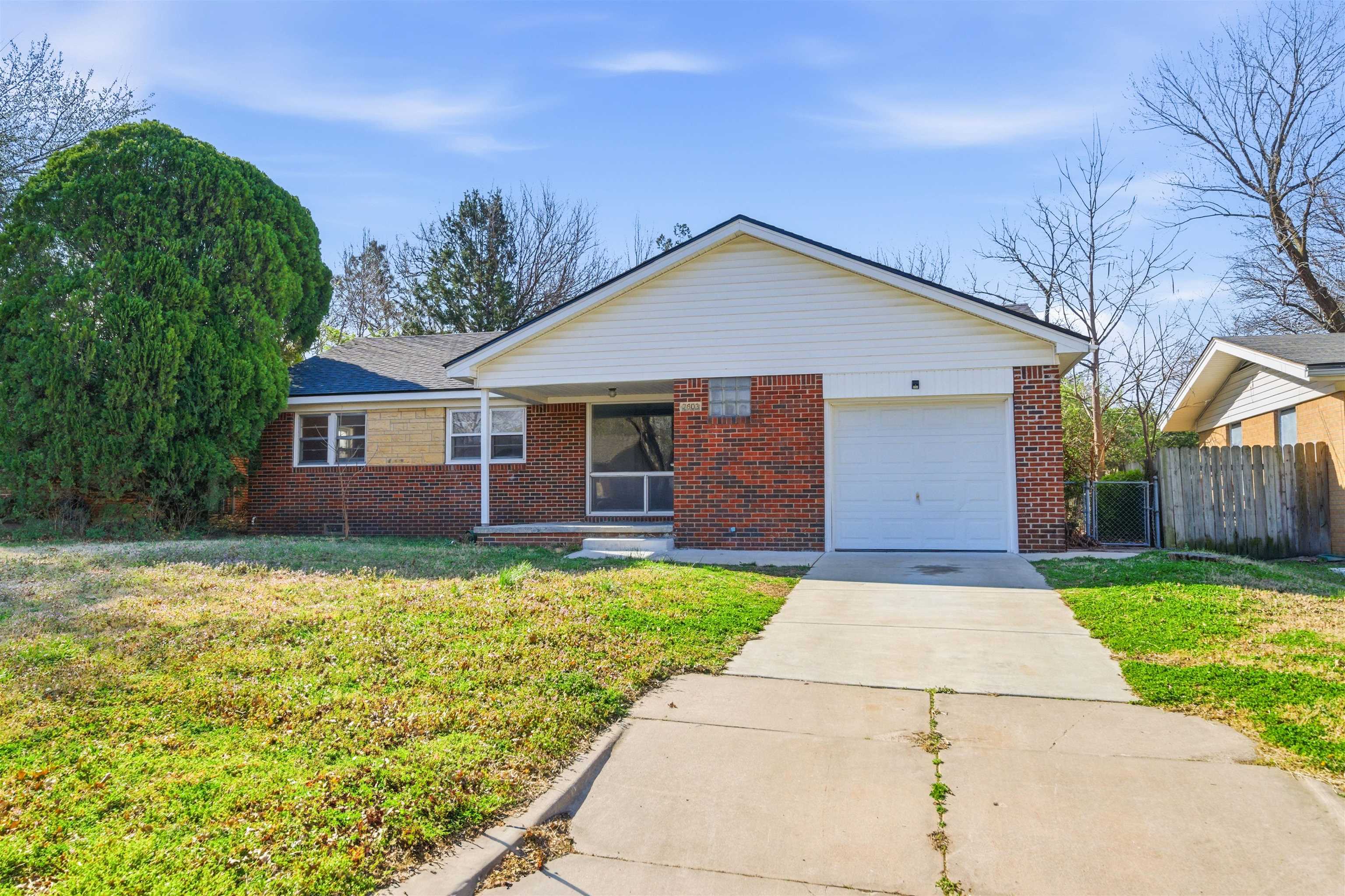 7603 E Gilbert St Property Photo 1