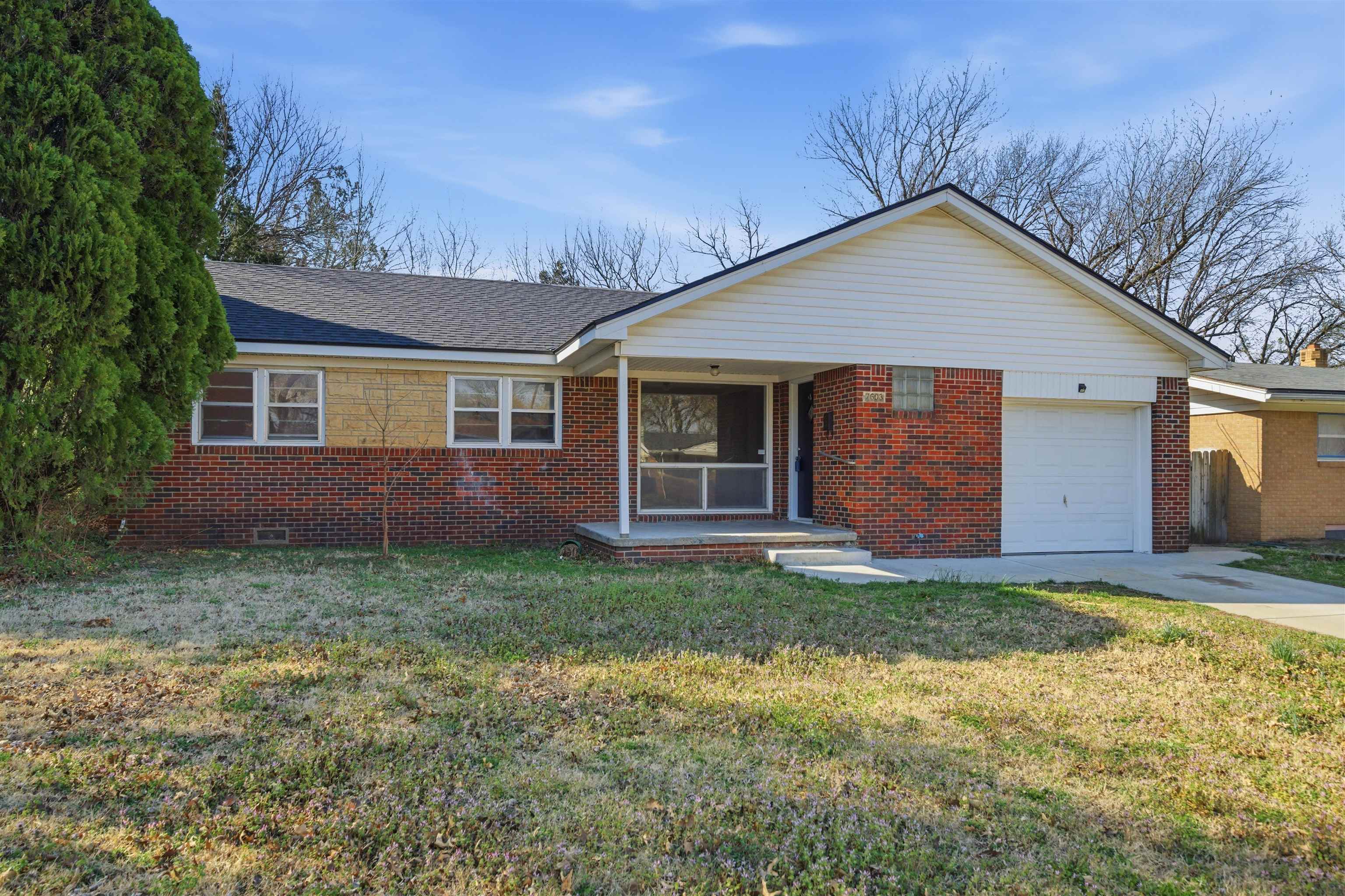 7603 E Gilbert St Property Photo 2