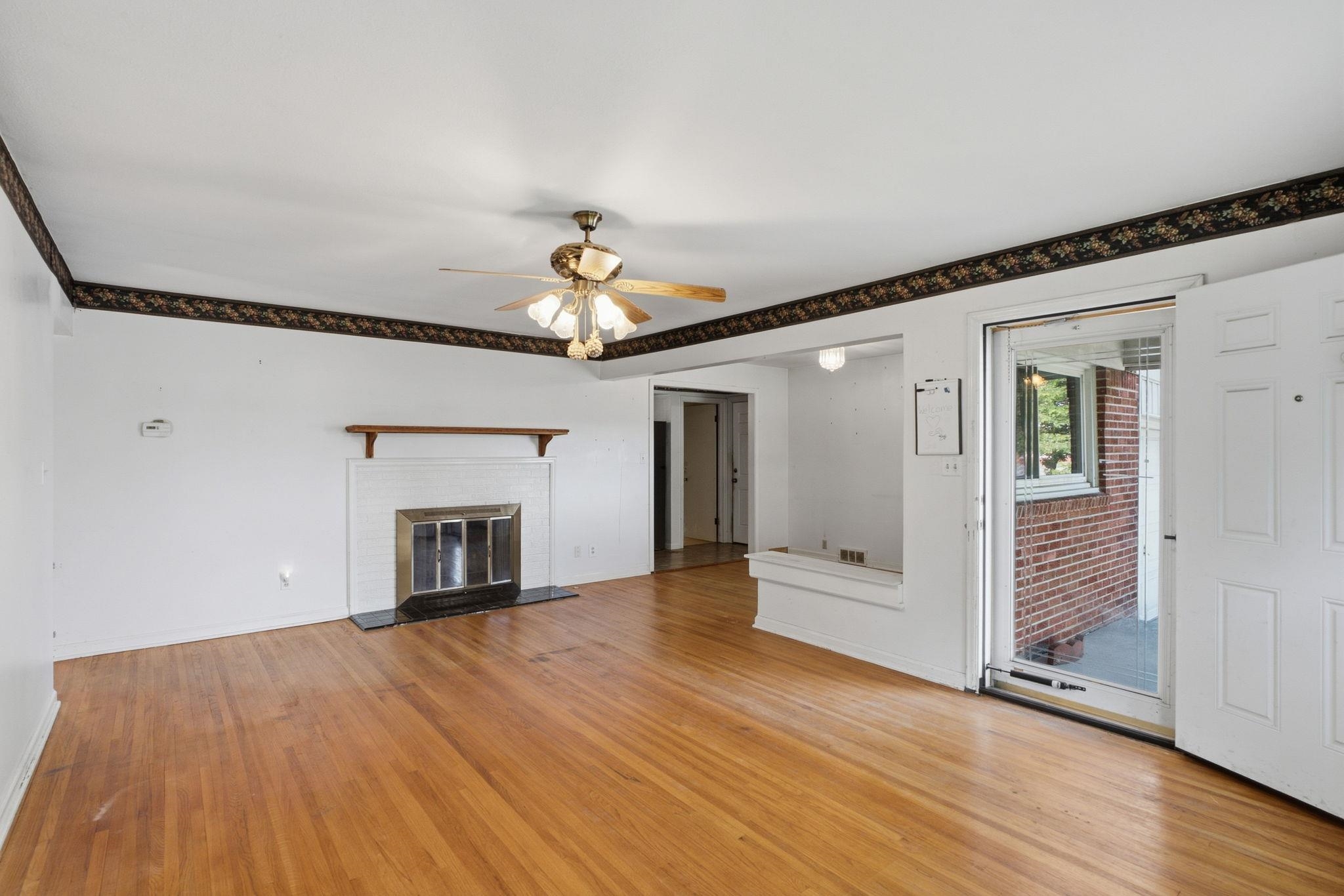 5605 E Rockwood Rd Property Photo 5