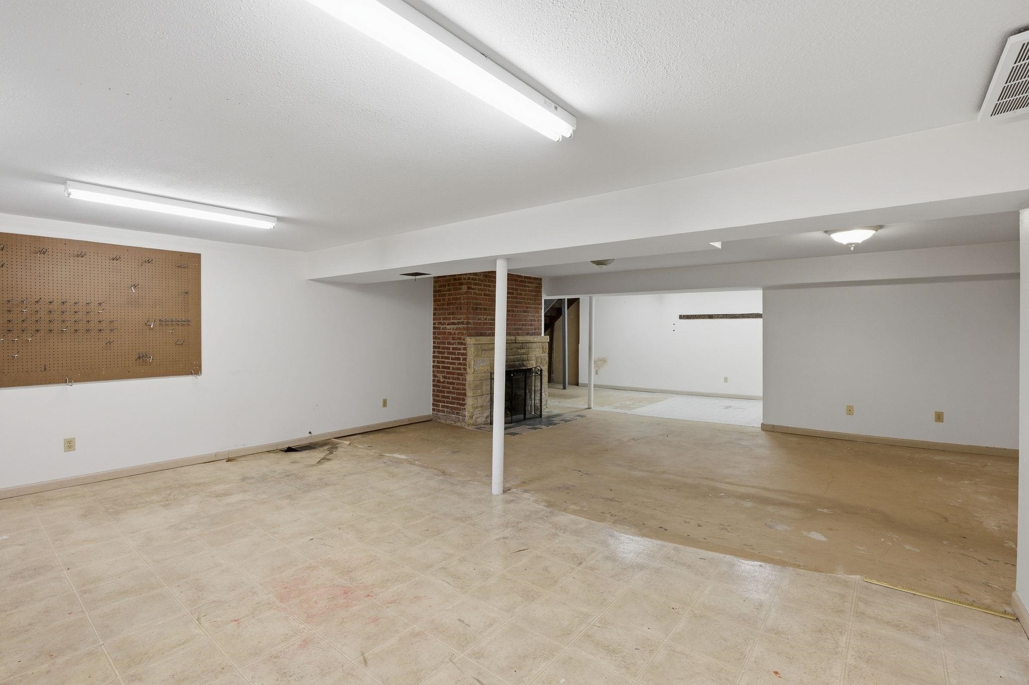 5605 E Rockwood Rd Property Photo 22