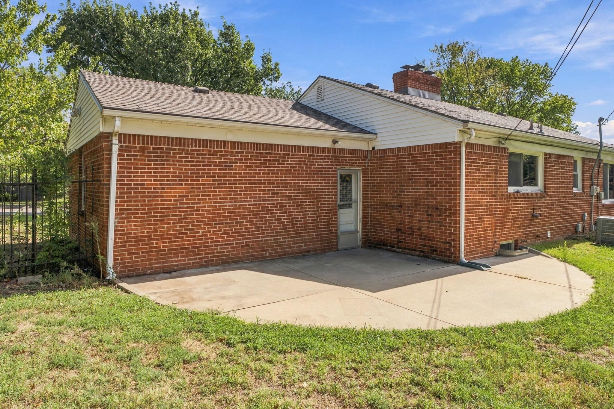 5605 E Rockwood Rd Property Photo 27