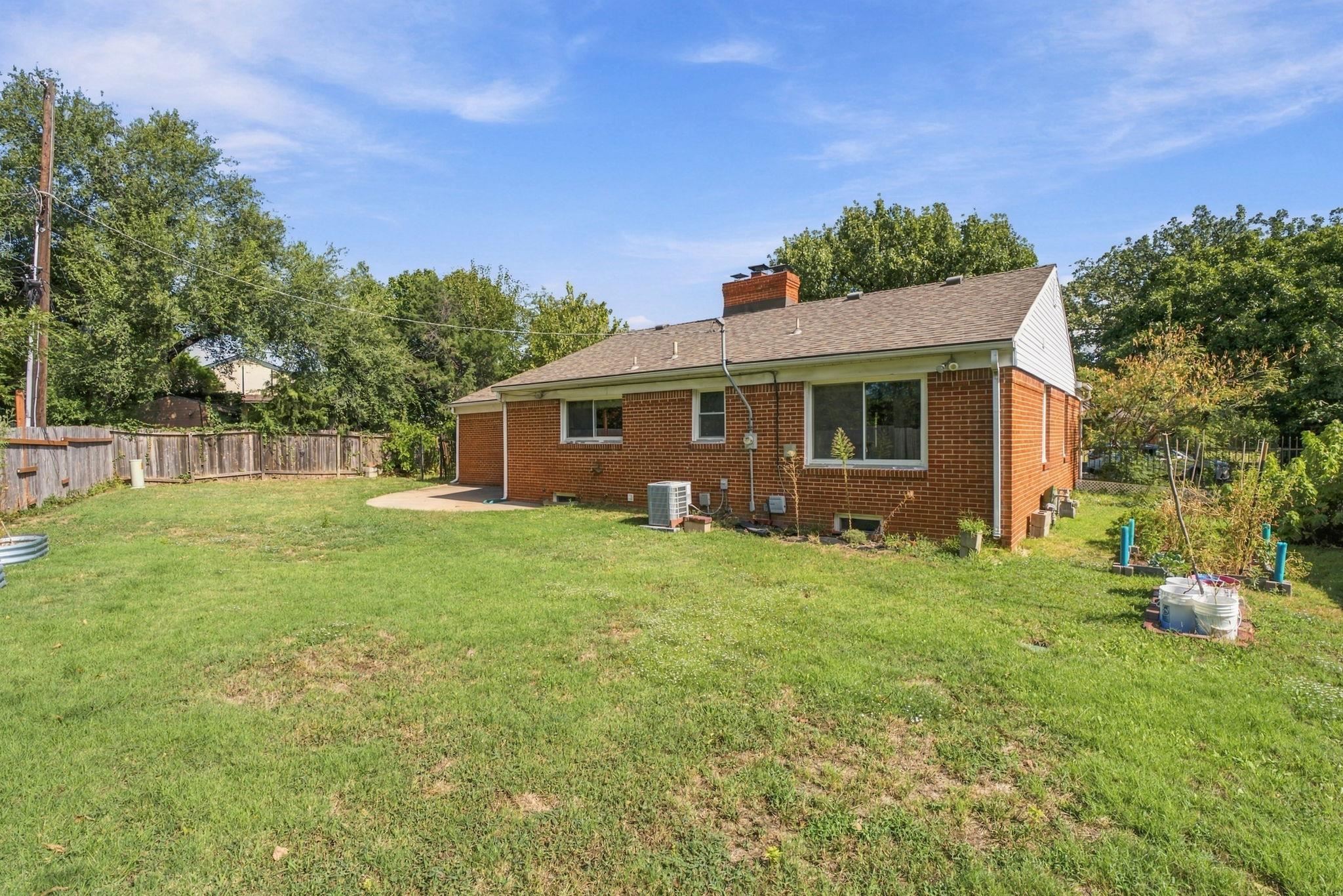 5605 E Rockwood Rd Property Photo 30