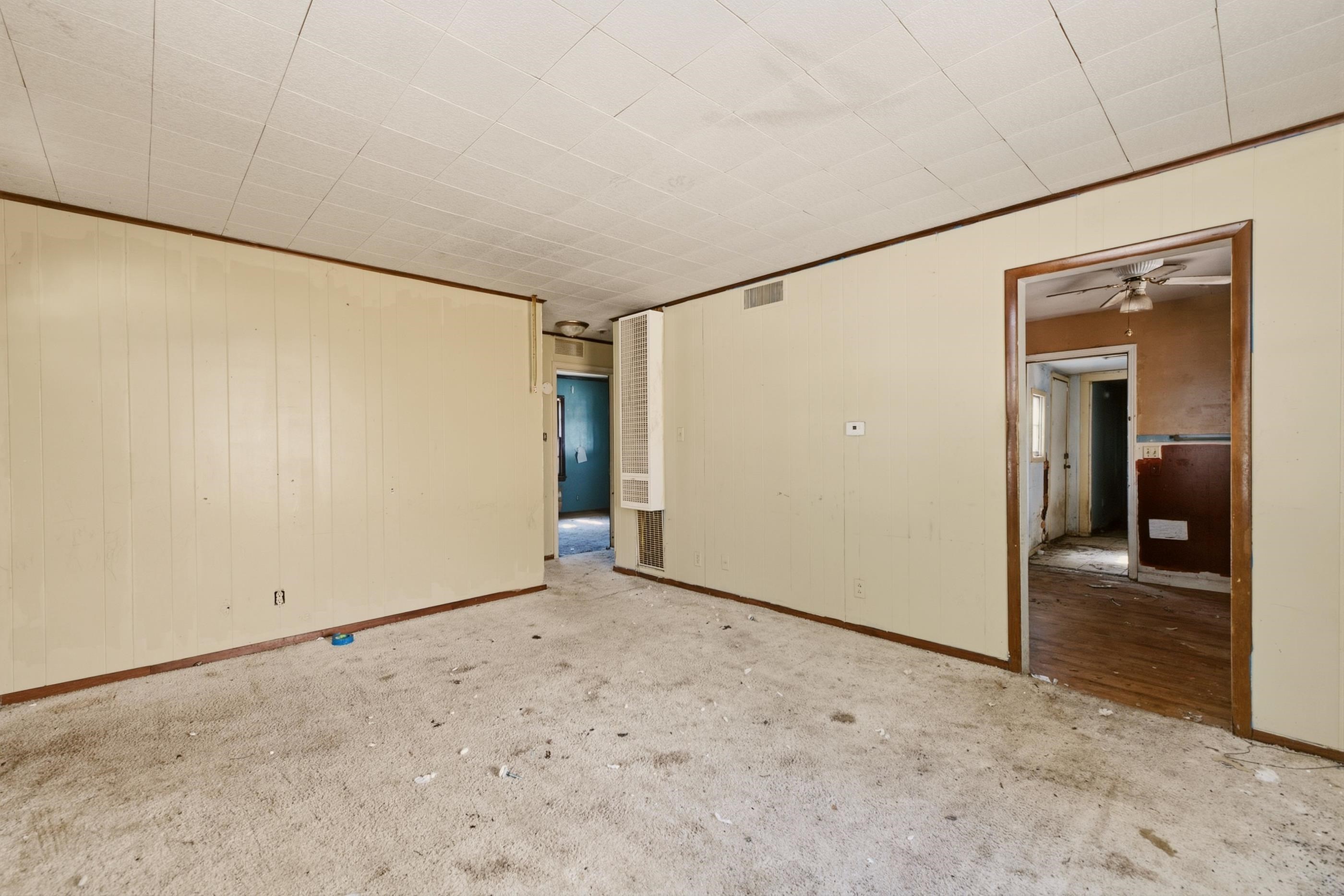 2027 S Madison Ave Property Photo 13