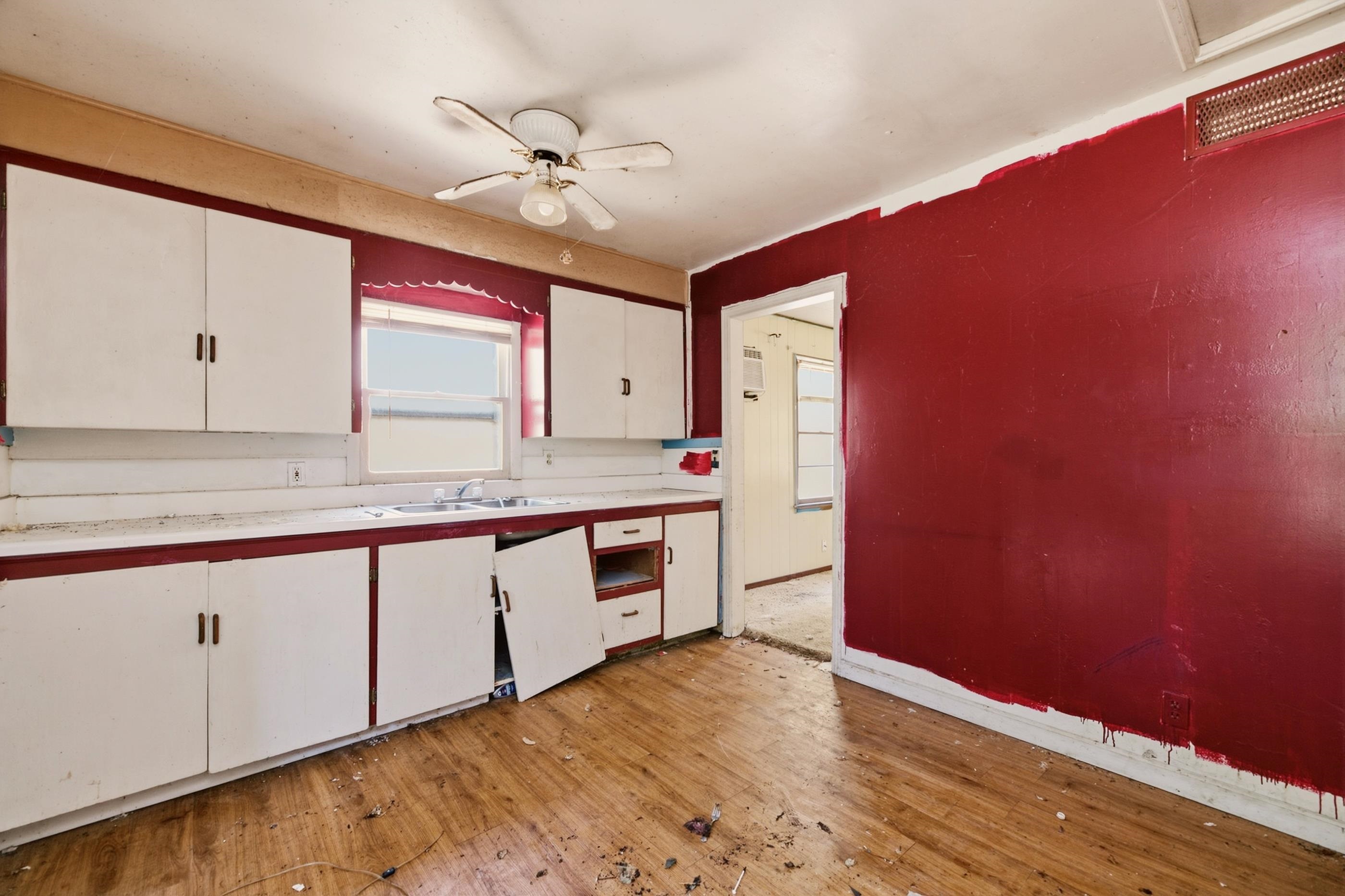 2027 S Madison Ave Property Photo 17
