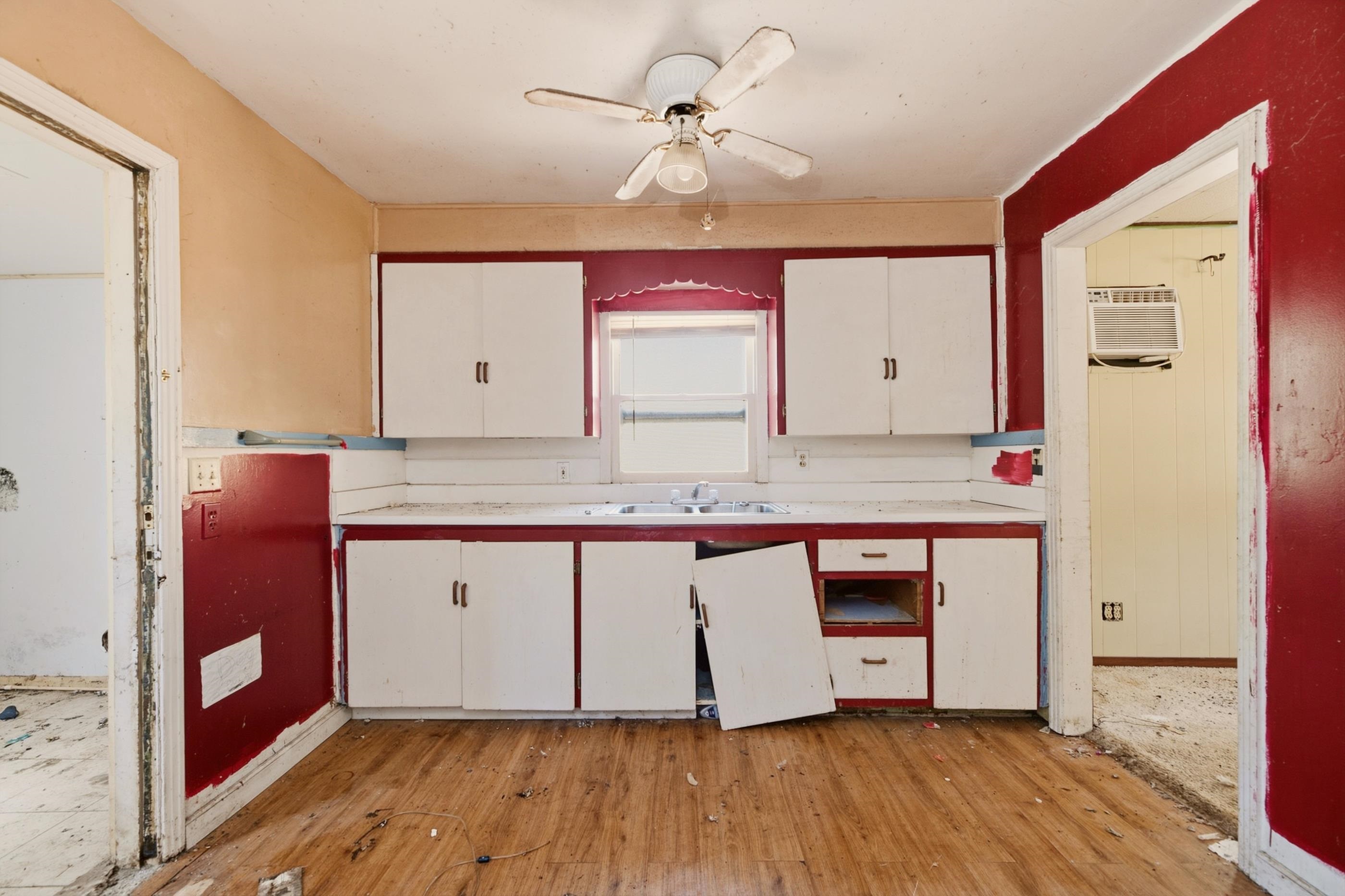 2027 S Madison Ave Property Photo 19