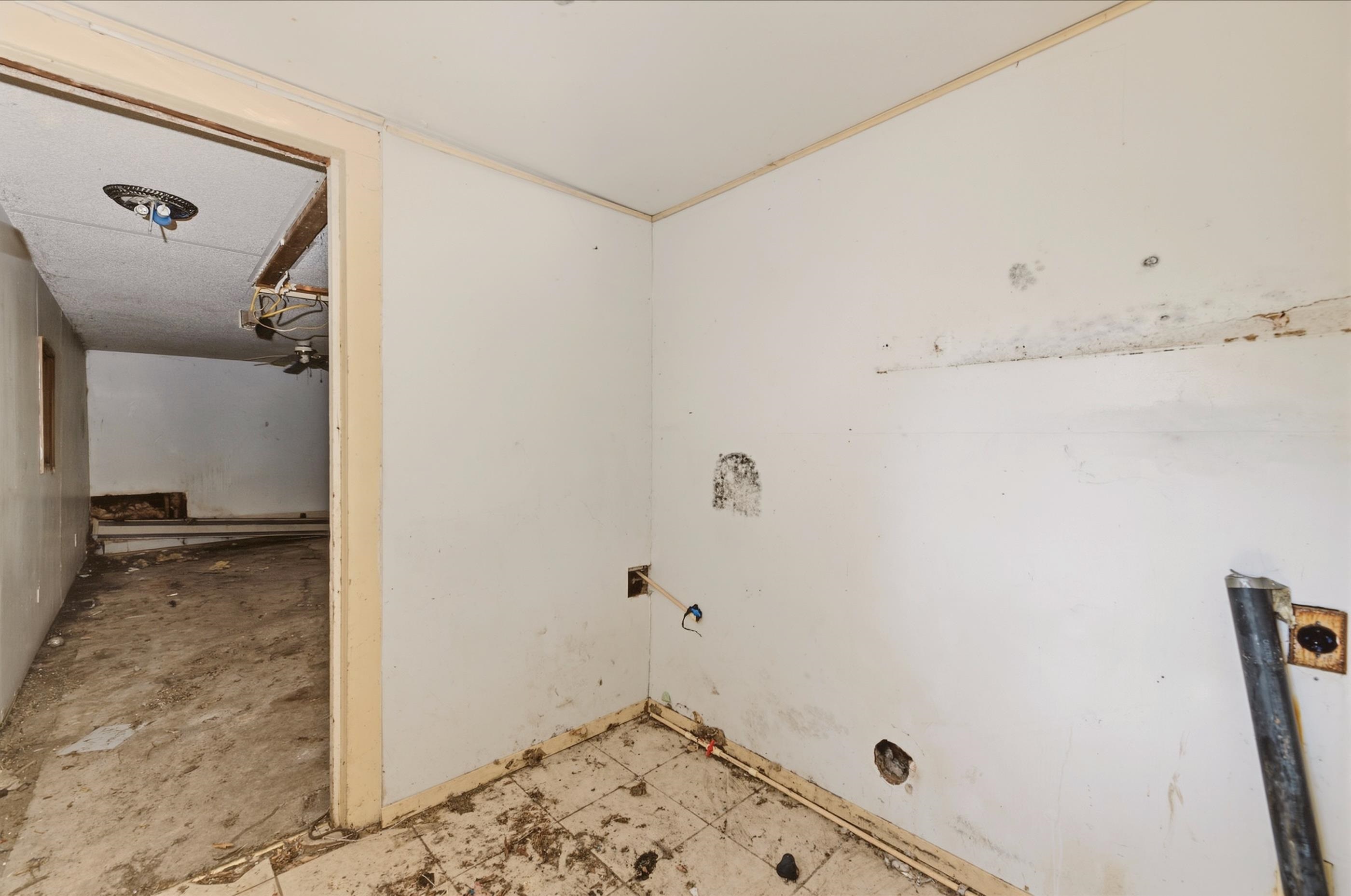 2027 S Madison Ave Property Photo 21
