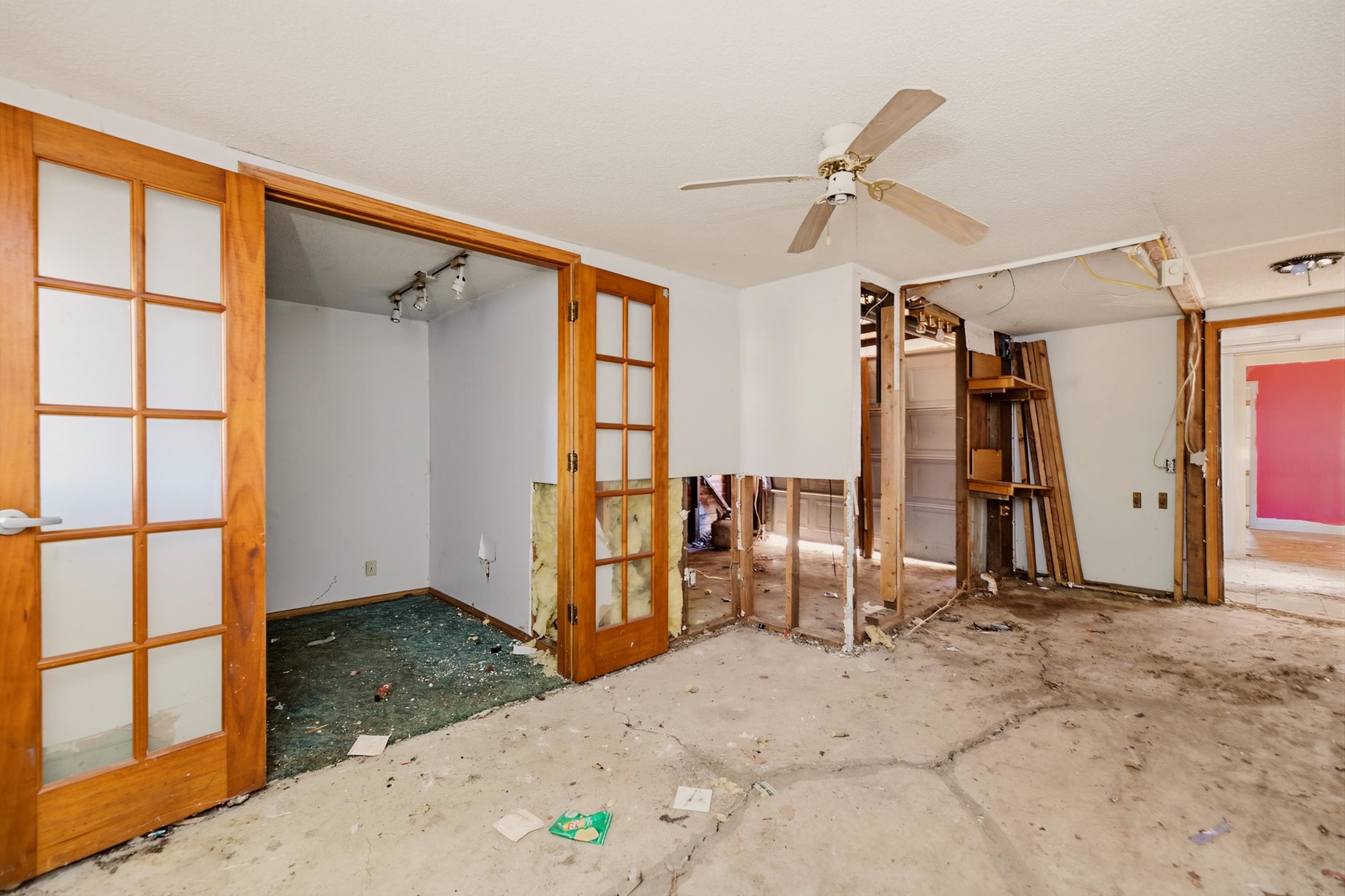 2027 S Madison Ave Property Photo 23