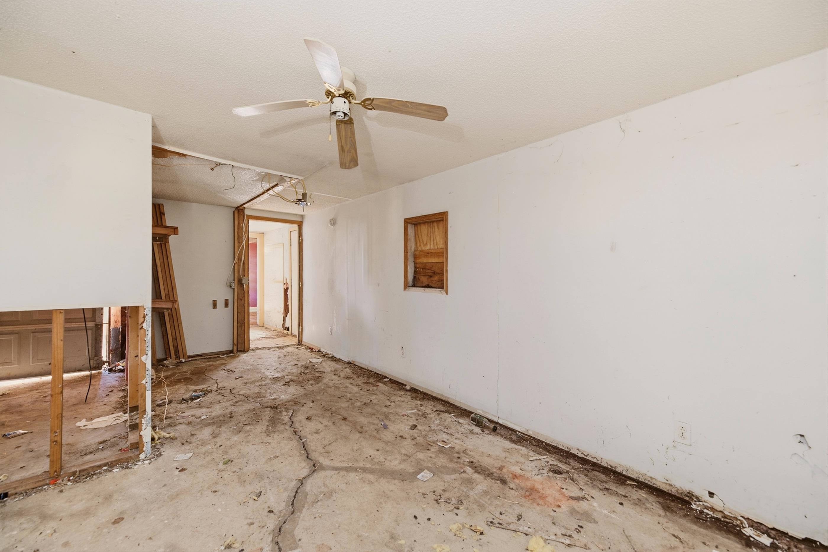 2027 S Madison Ave Property Photo 24