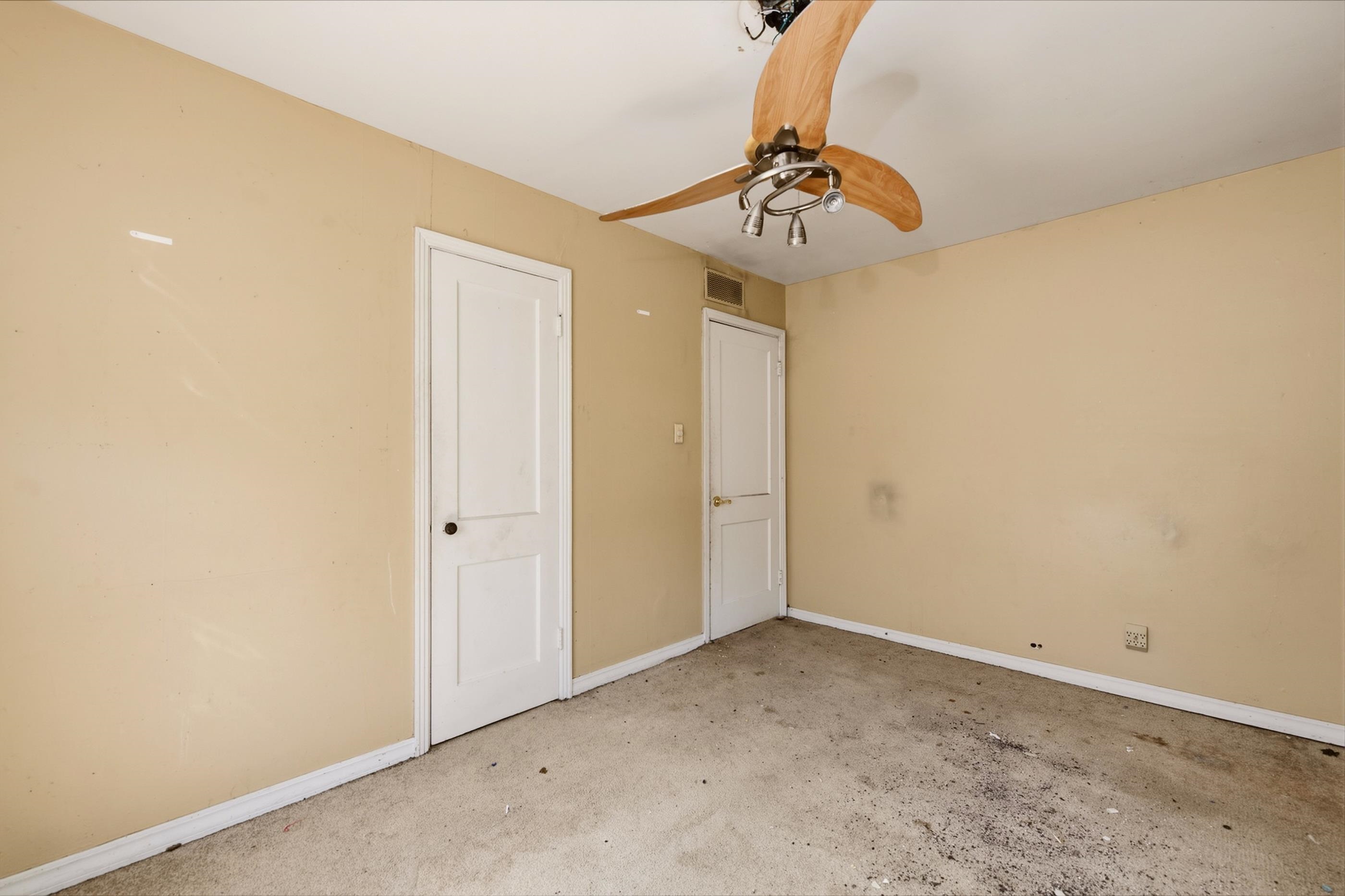 2027 S Madison Ave Property Photo 26