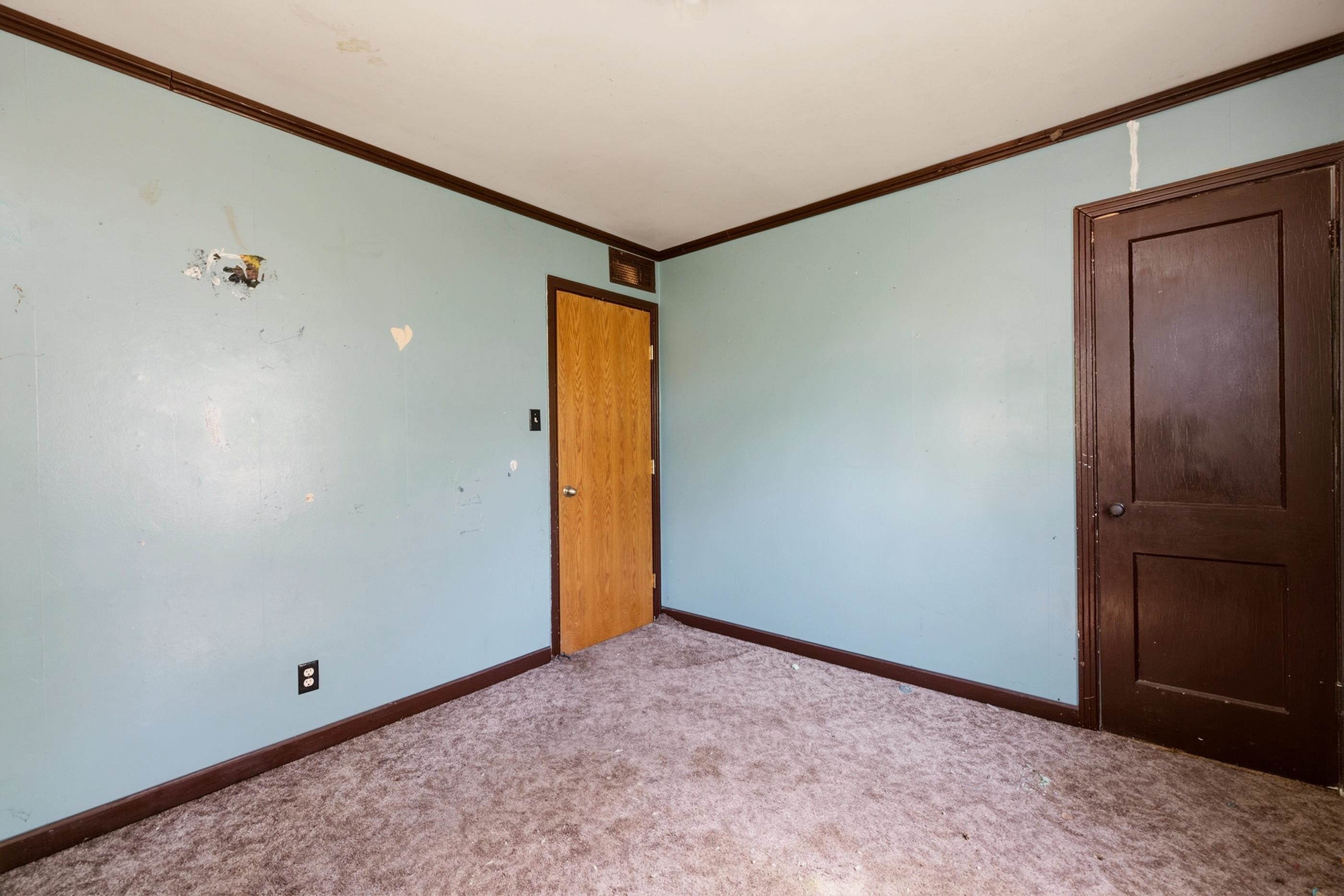 2027 S Madison Ave Property Photo 28
