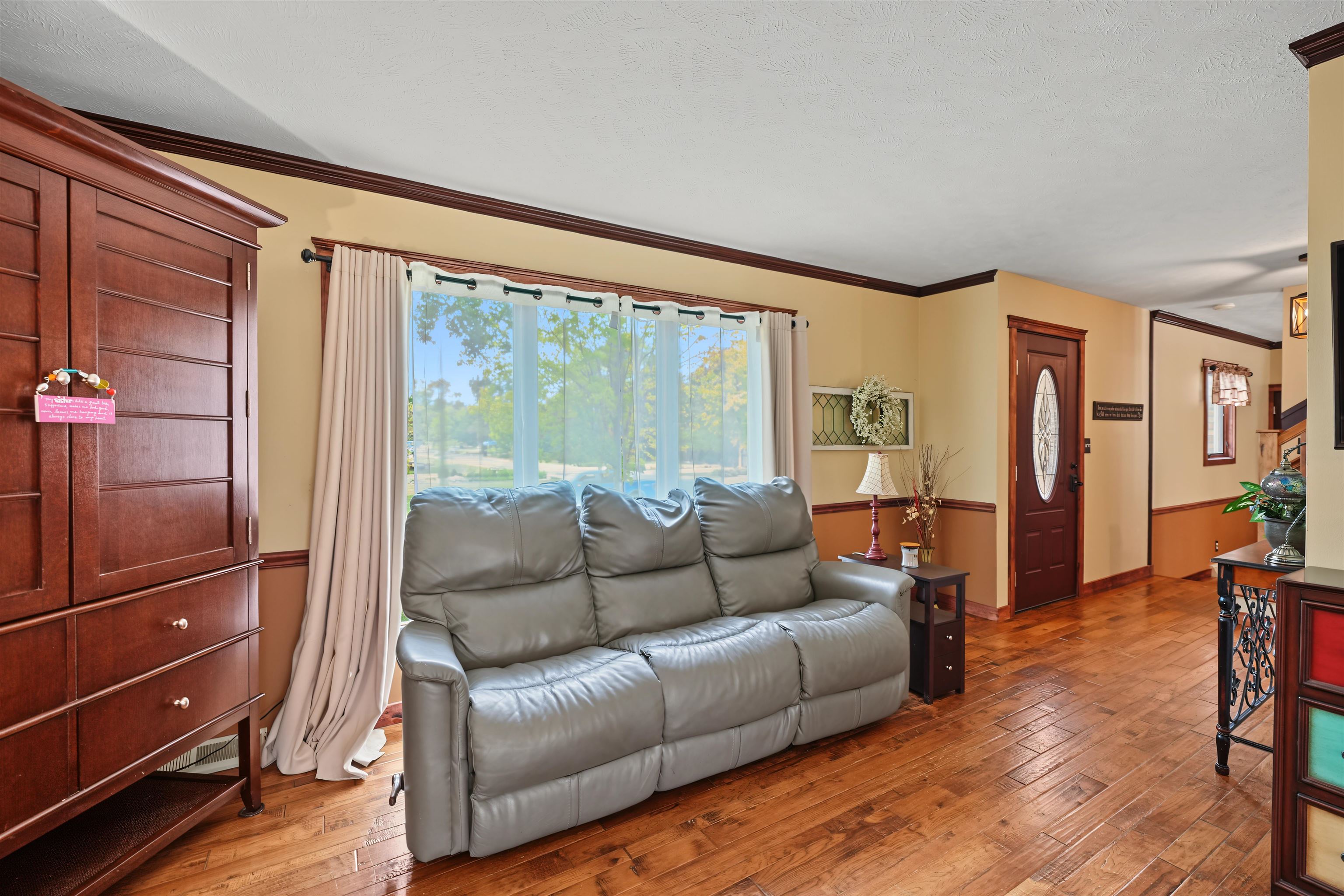 243 Seitz Dr. Property Photo 6
