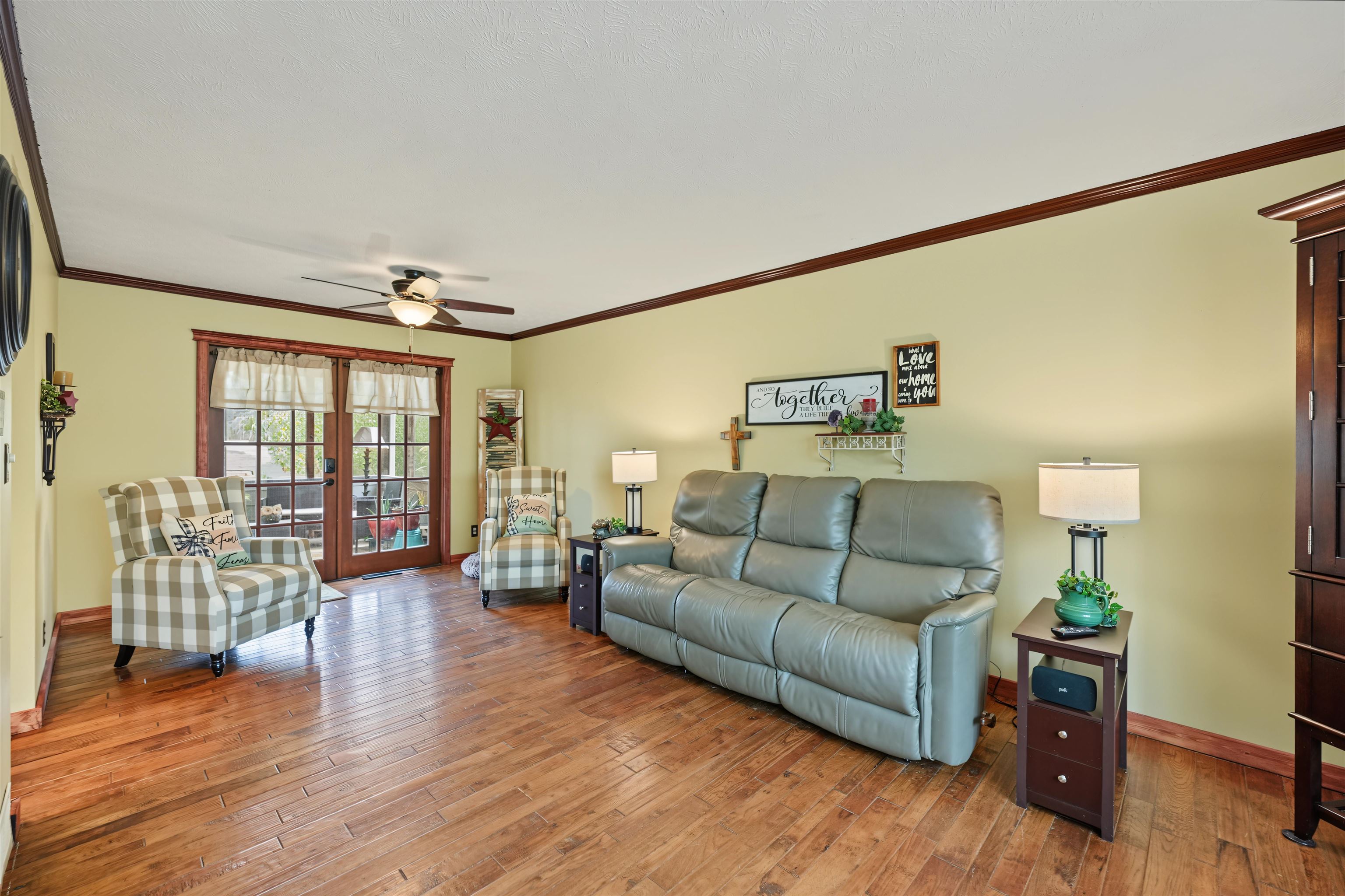 243 Seitz Dr. Property Photo 7