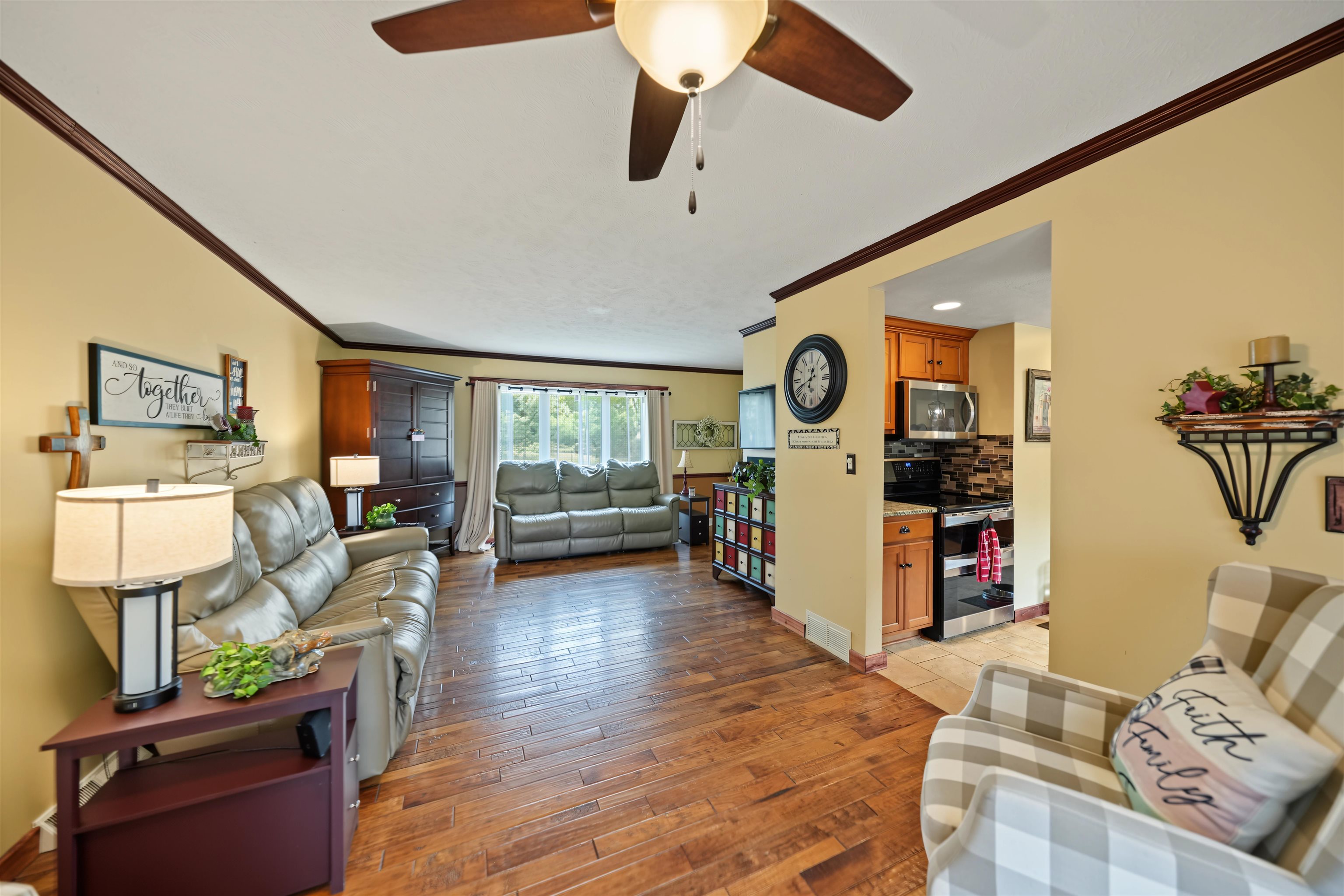 243 Seitz Dr. Property Photo 8