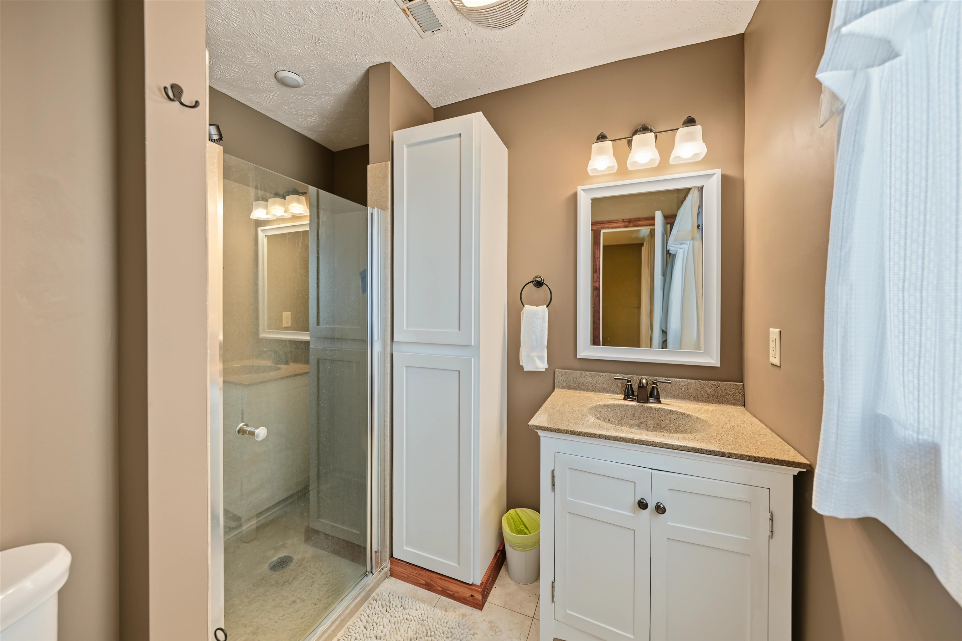 243 Seitz Dr. Property Photo 26
