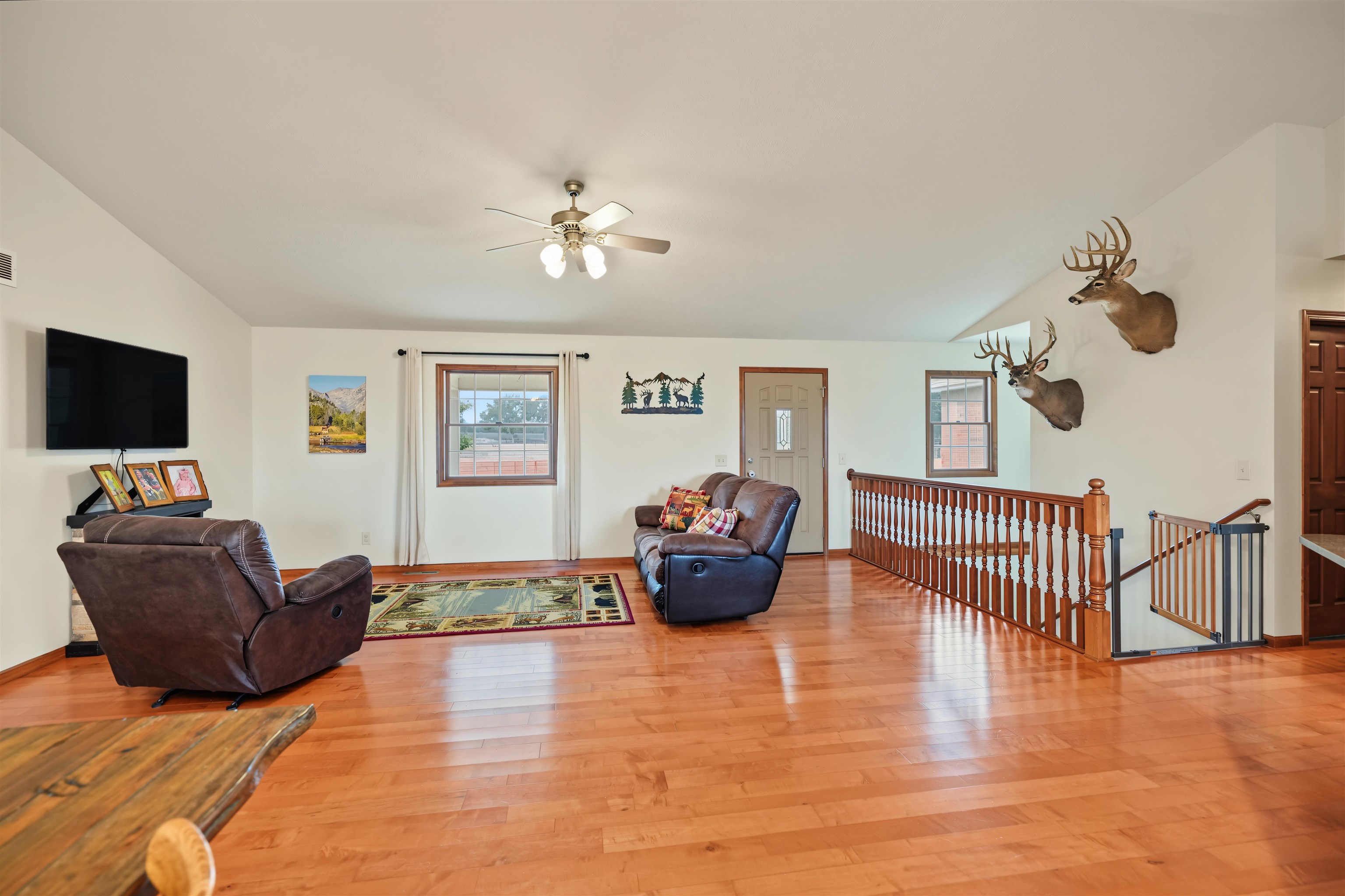 2418 Flag Rd Property Photo 12