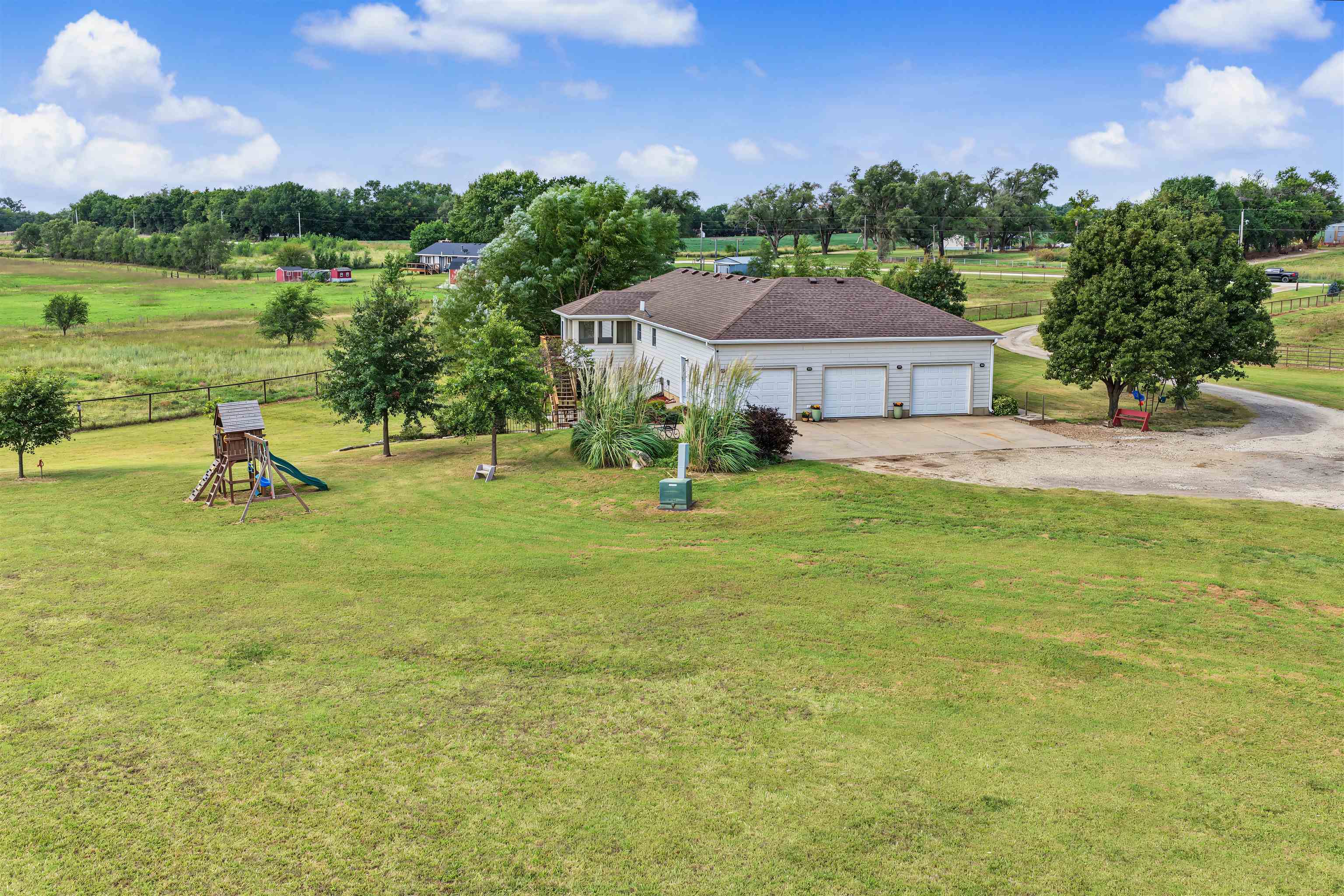 2418 Flag Rd Property Photo 31