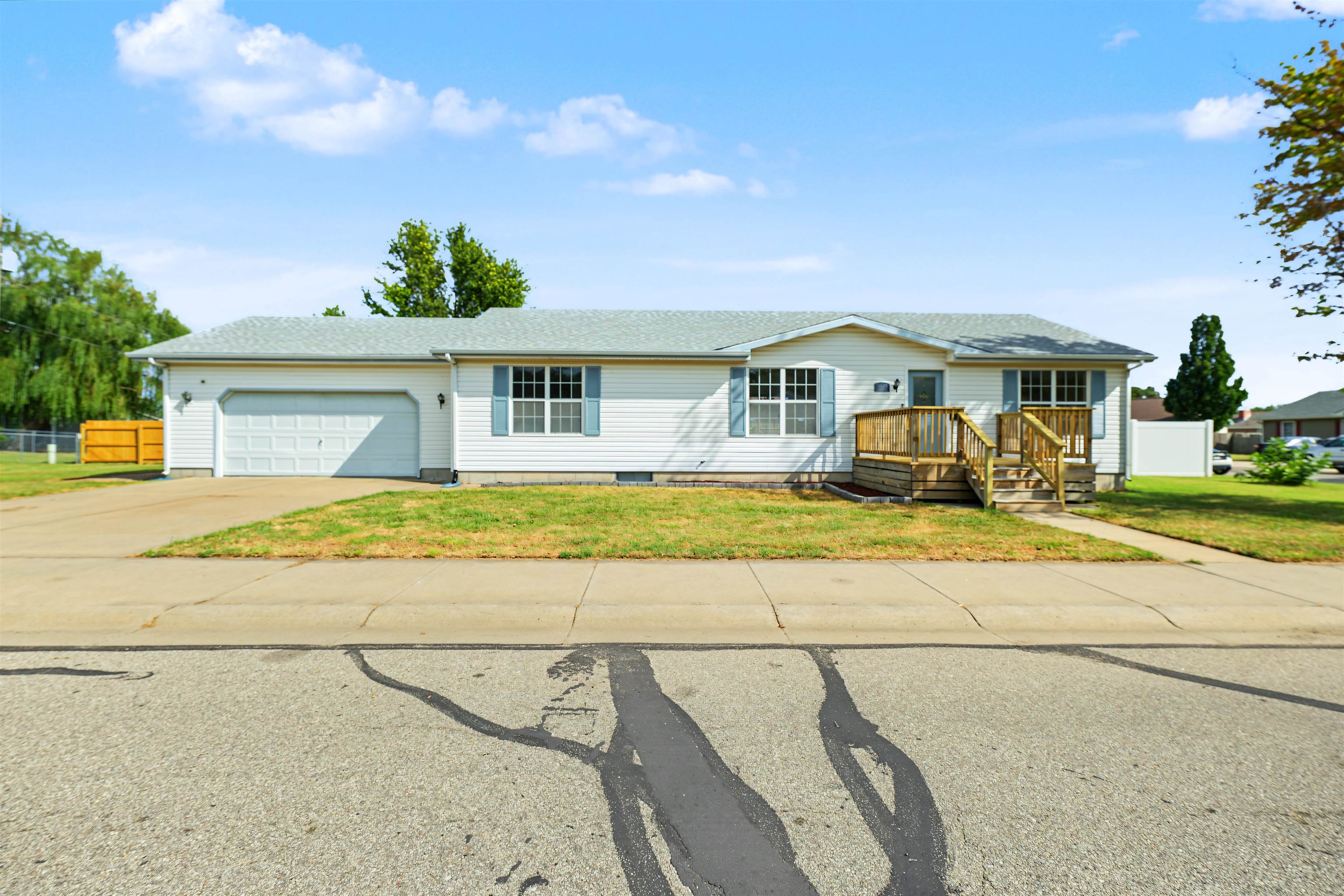 3045 Marcella Dr. Property Photo 2
