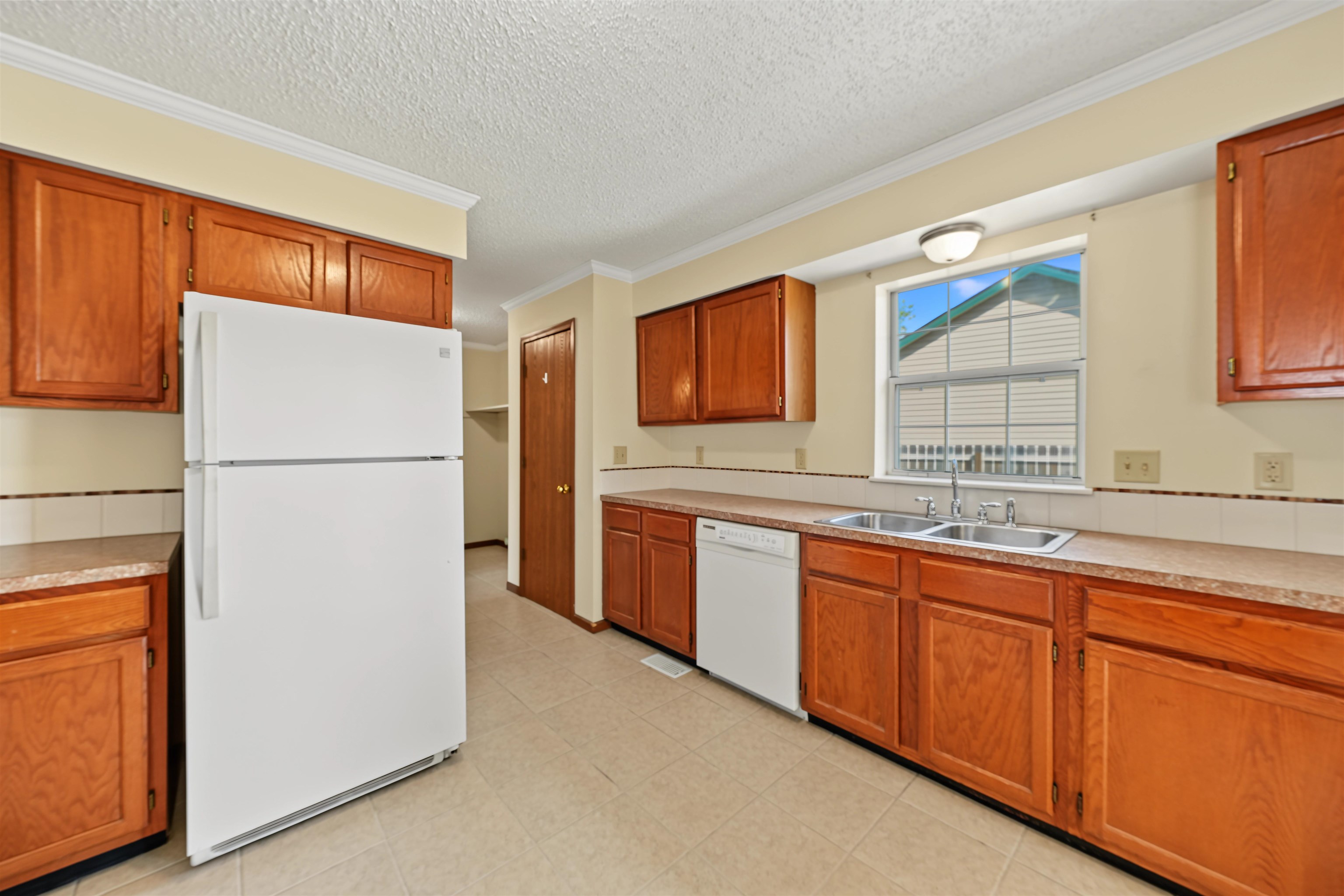 3045 Marcella Dr. Property Photo 12