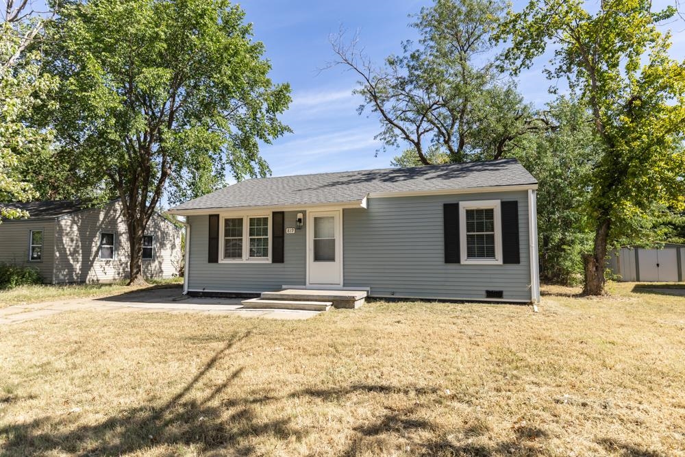 819 Choctaw Property Photo 2