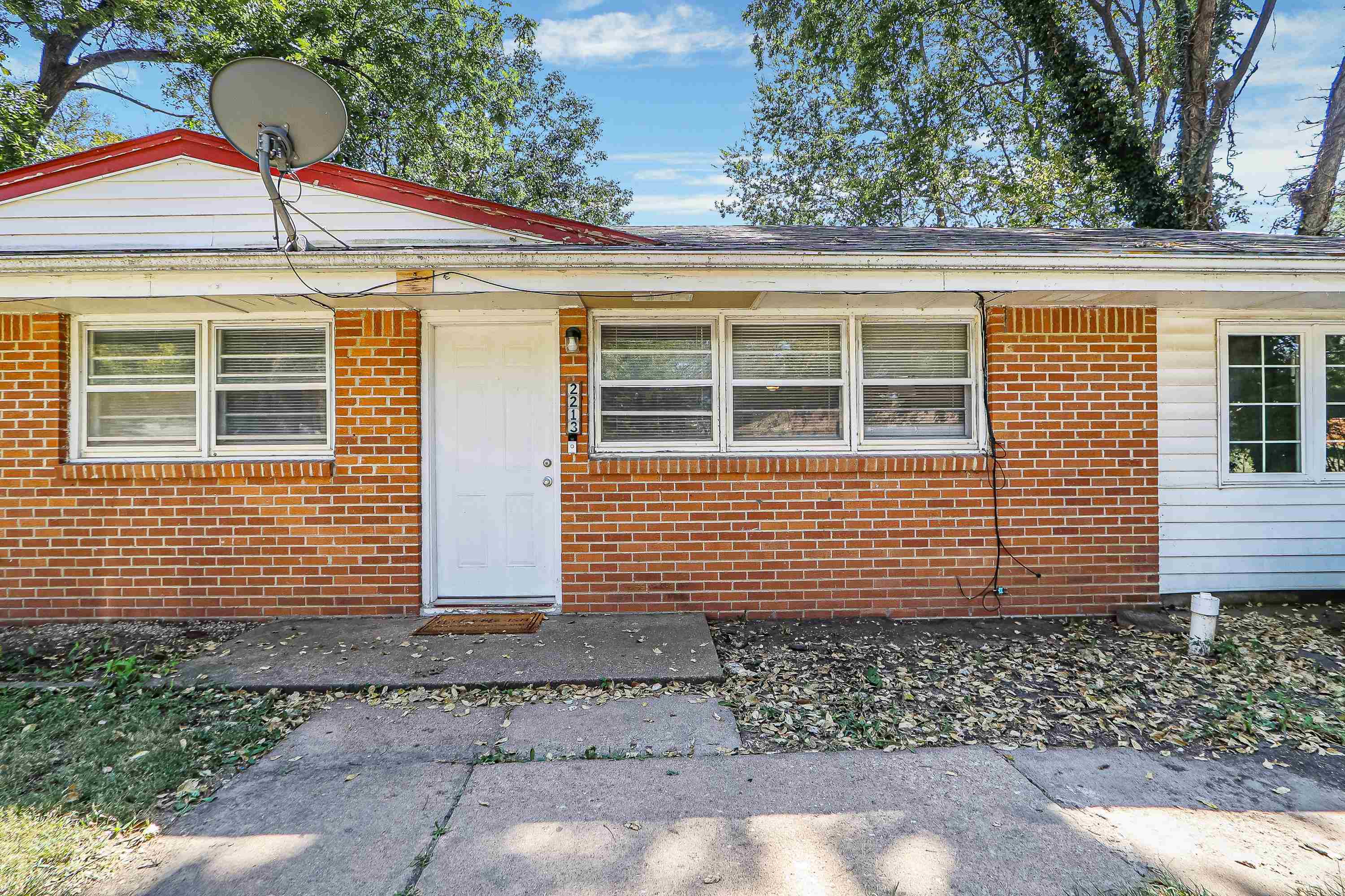 2213 Todd Rd Property Photo 4