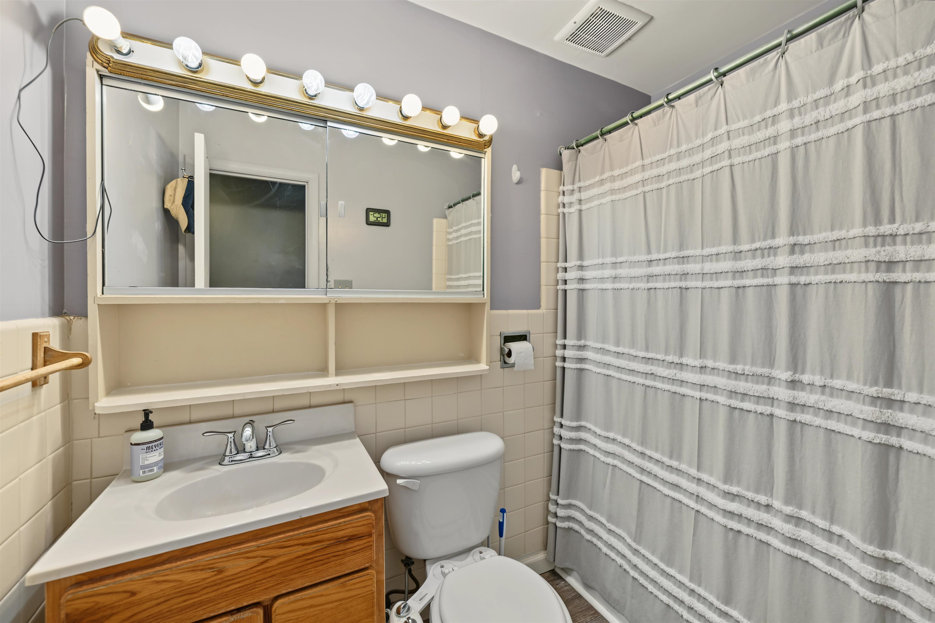 3216 Canterbury Dr Property Photo 14