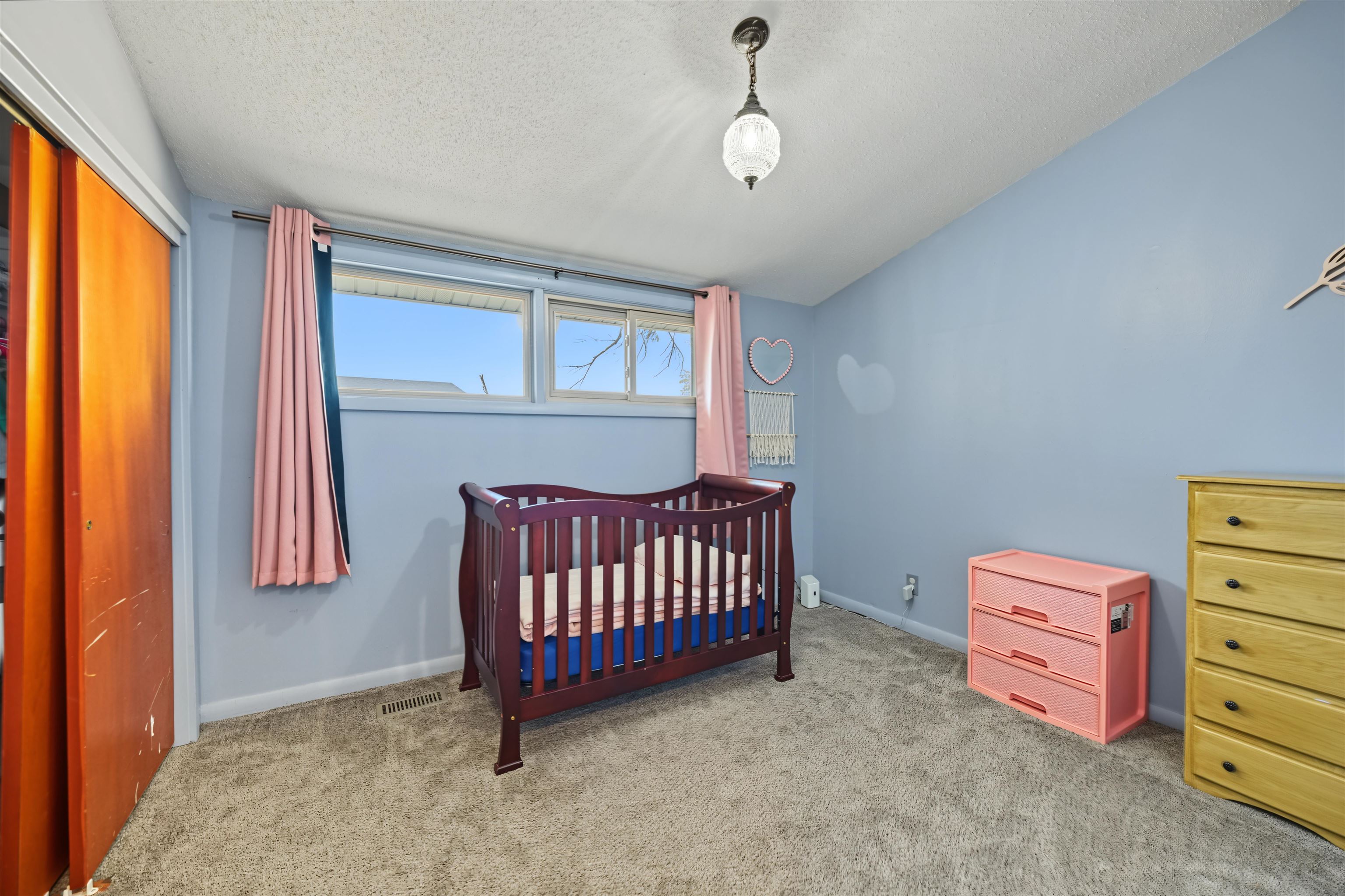 3216 Canterbury Dr Property Photo 15