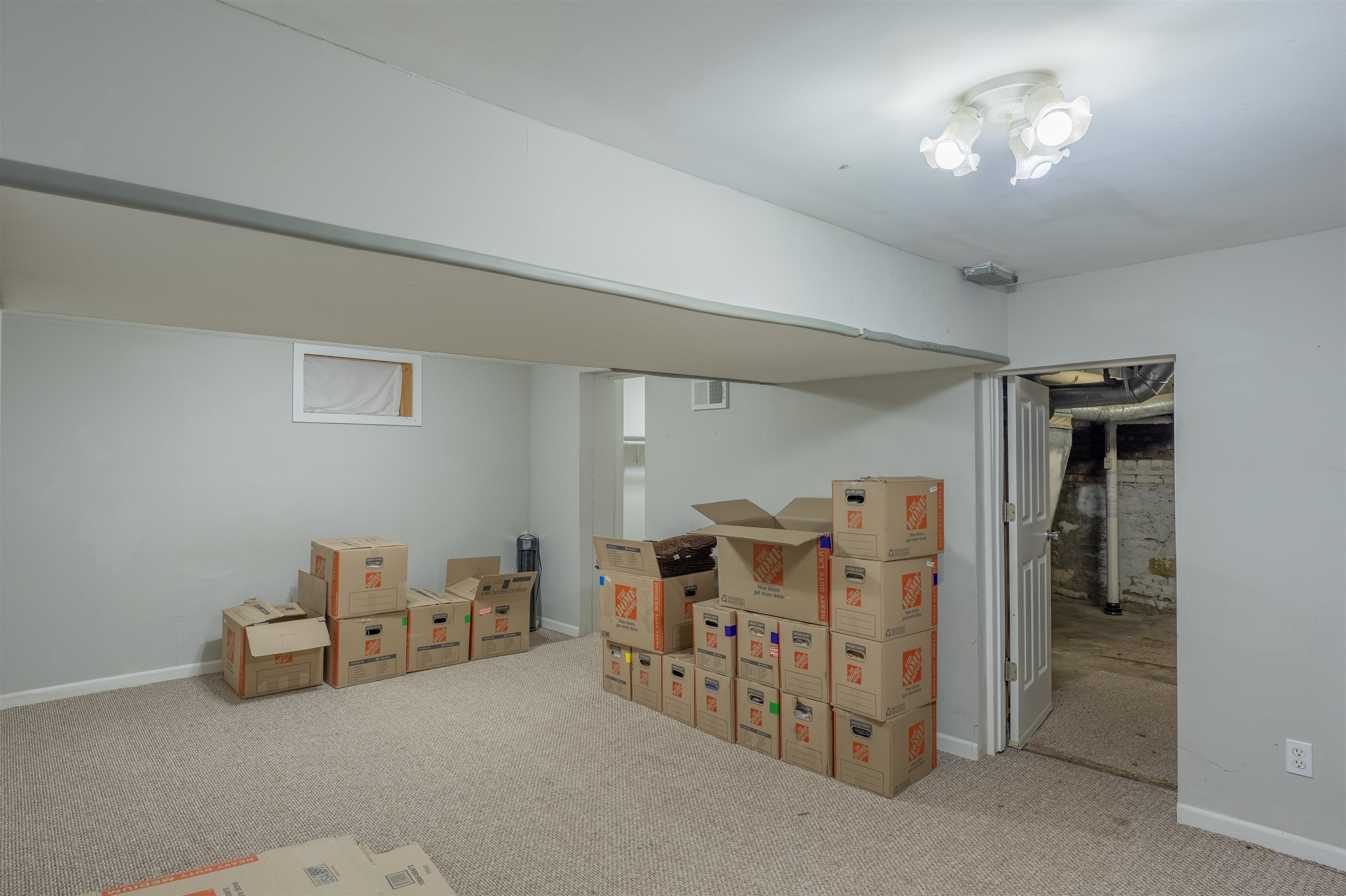 706 W Ash Street Property Photo 15