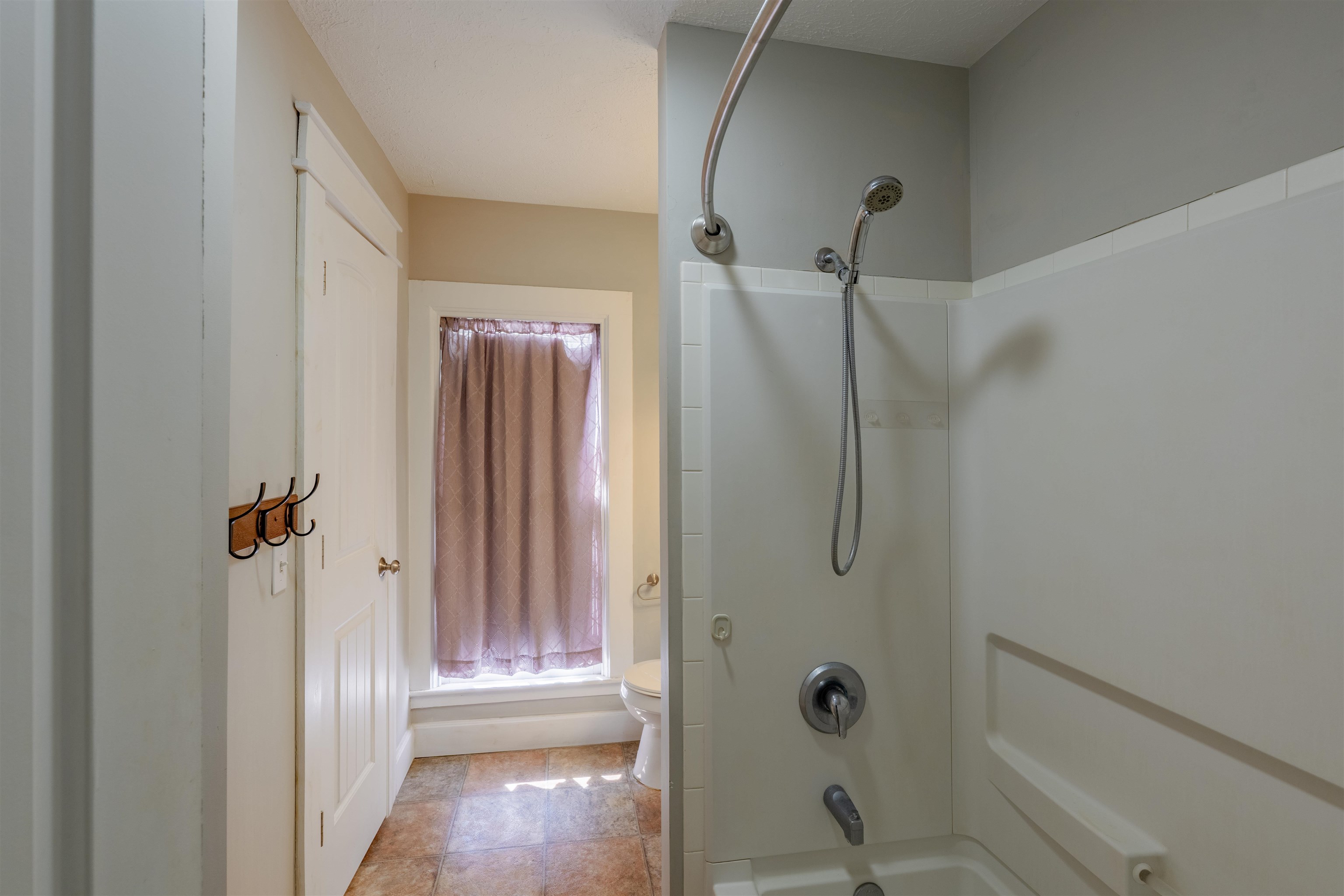 706 W Ash Street Property Photo 16
