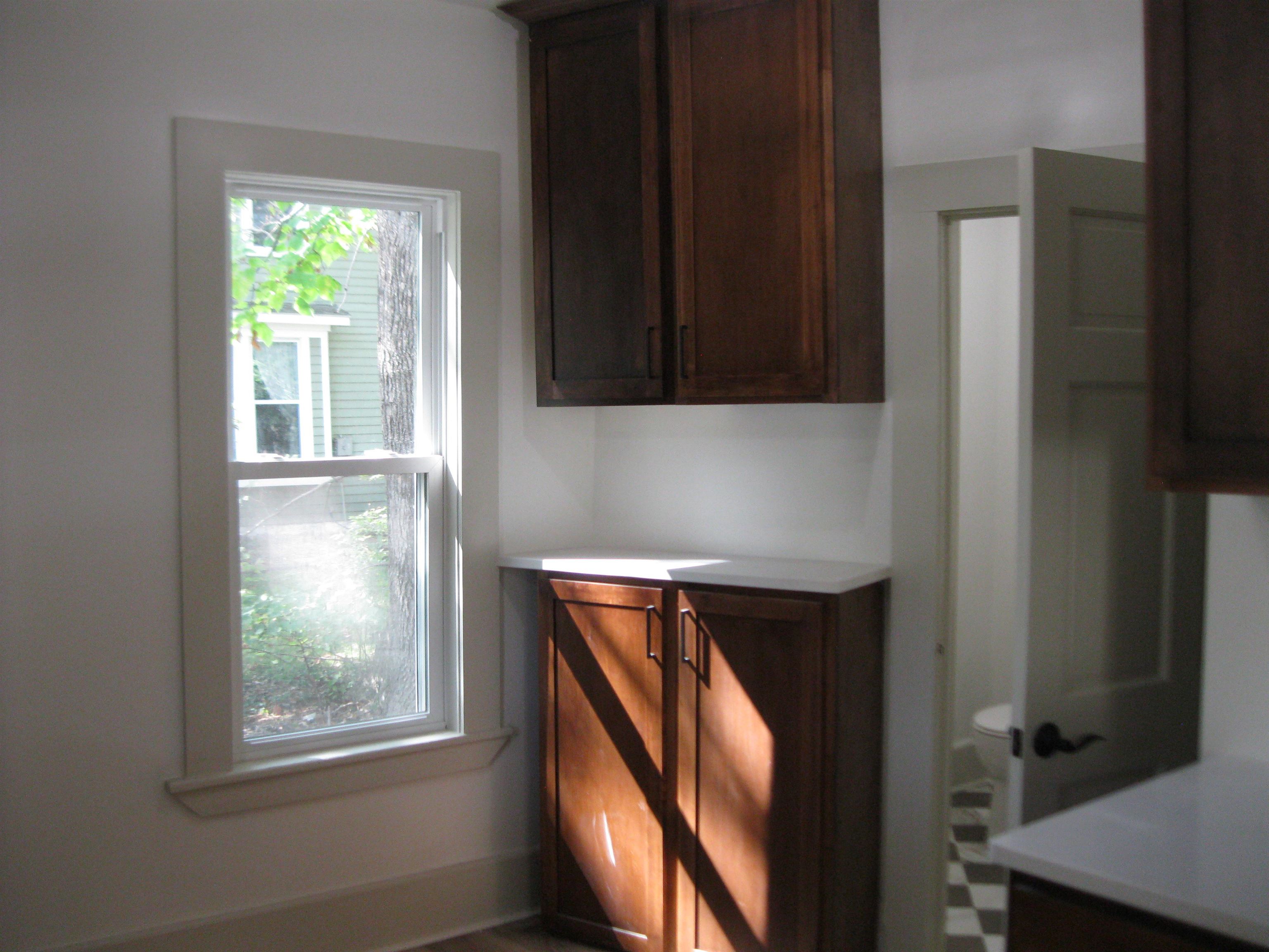 209 N Oak Property Photo 9
