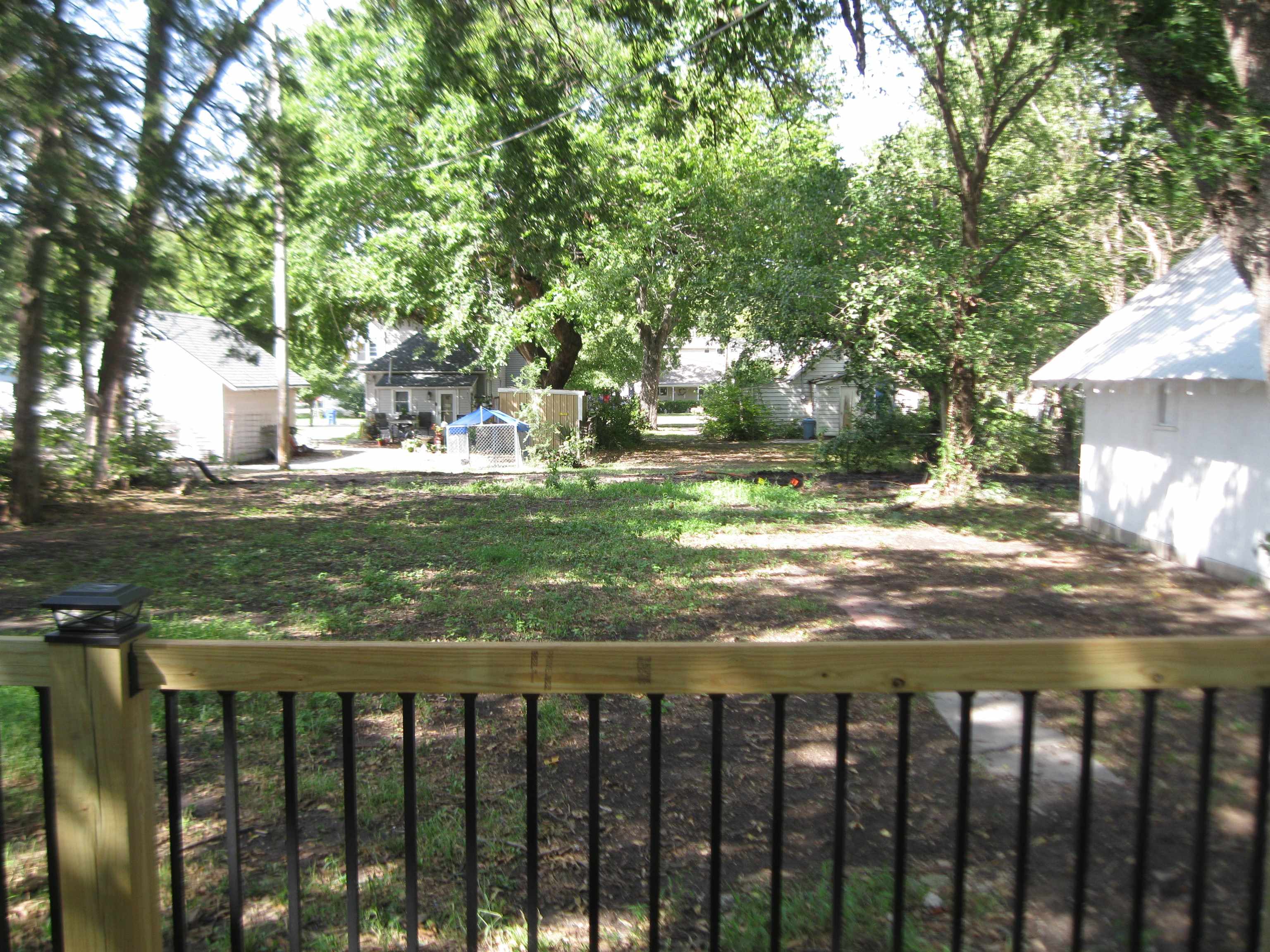 209 N Oak Property Photo 29
