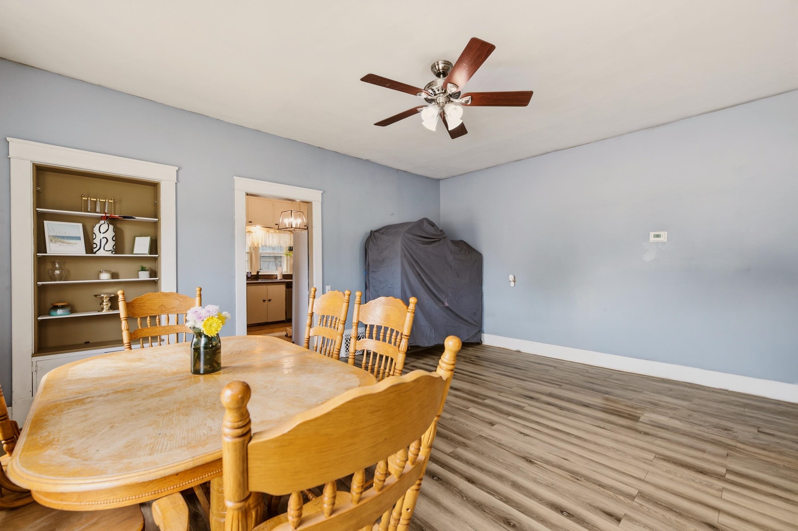 319 E Copeland Property Photo 15