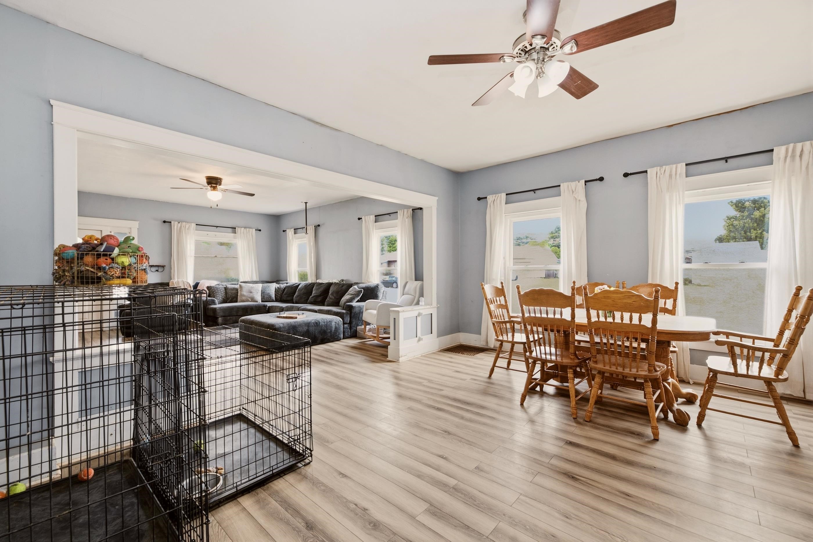 319 E Copeland Property Photo 16