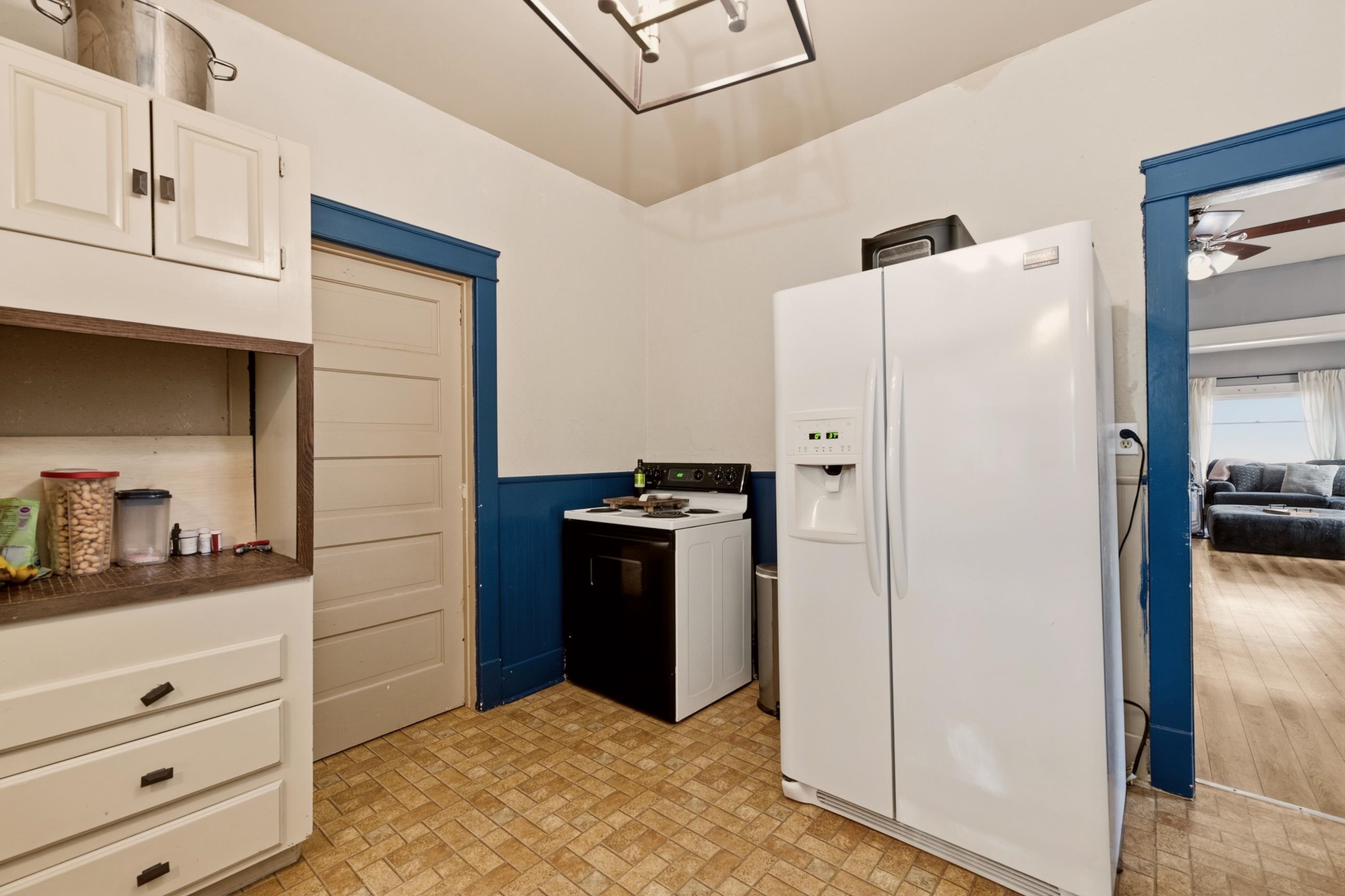 319 E Copeland Property Photo 18