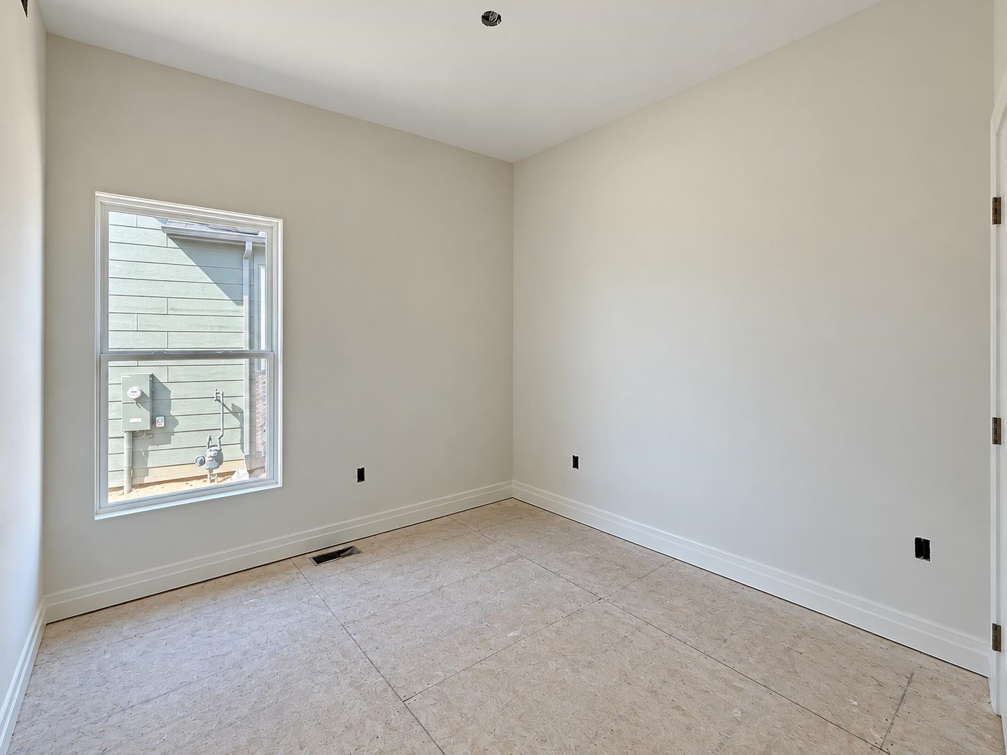5861 N St. Paul Ct. Property Photo 23
